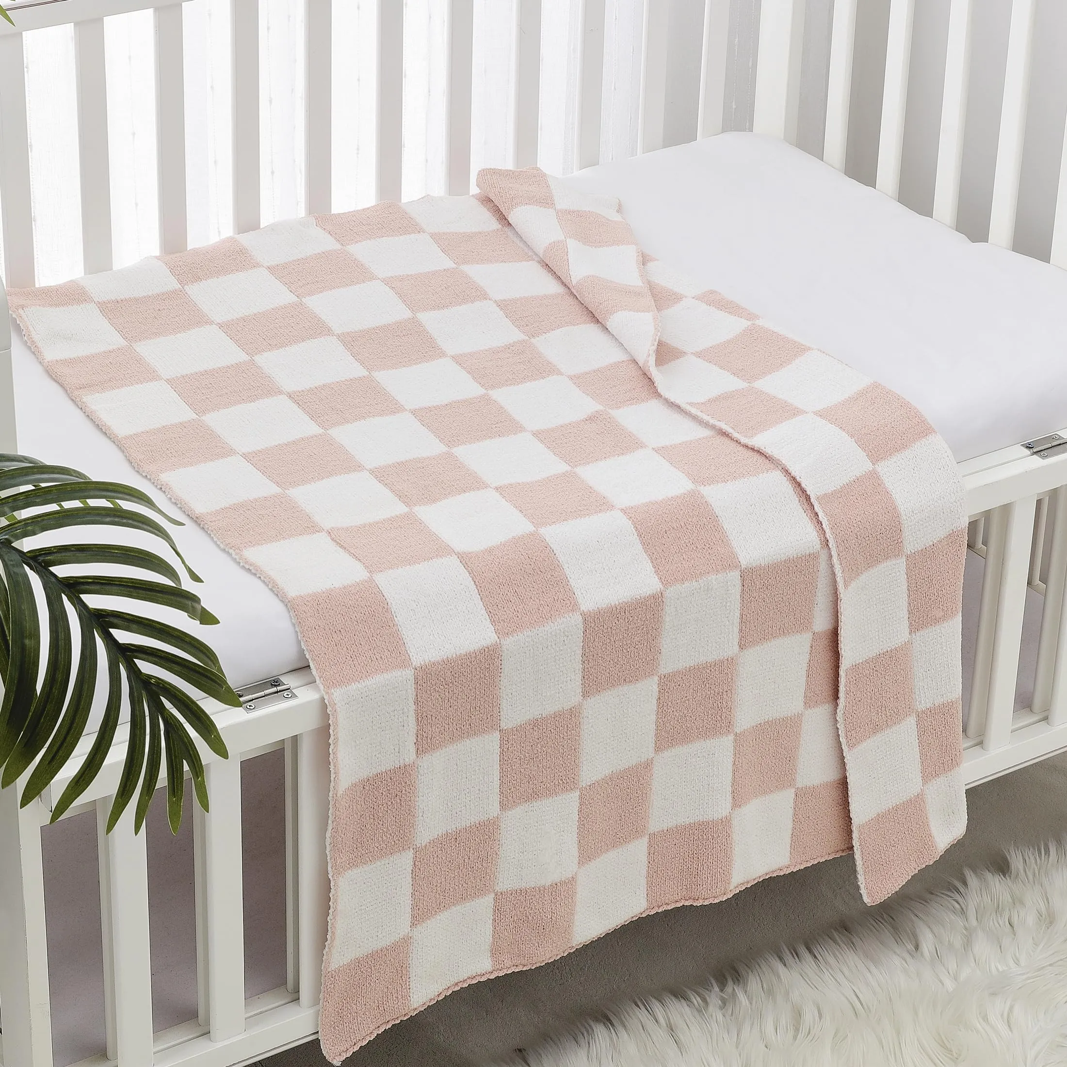 CREVENT Coperta morbida e calda in ciniglia per neonati, ideale come regalo di ricevimento, a quadretti, 75 x 100 cm, colore: rosa - immagine 4