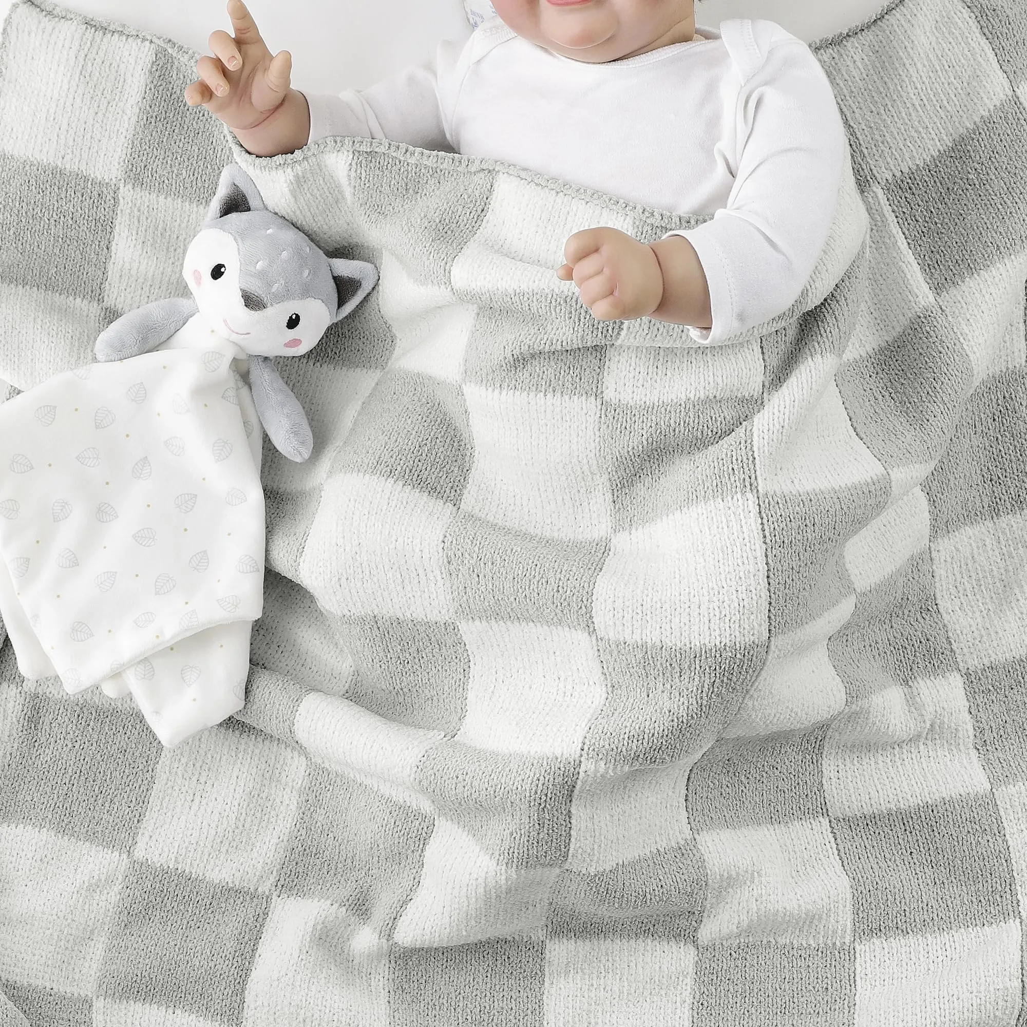 CREVENT Coperta morbida e calda in ciniglia per bambine e ragazzi, essenziale per neonati, regalo per baby shower, 75 x 100 cm, colore: grigio a quadri - immagine 3