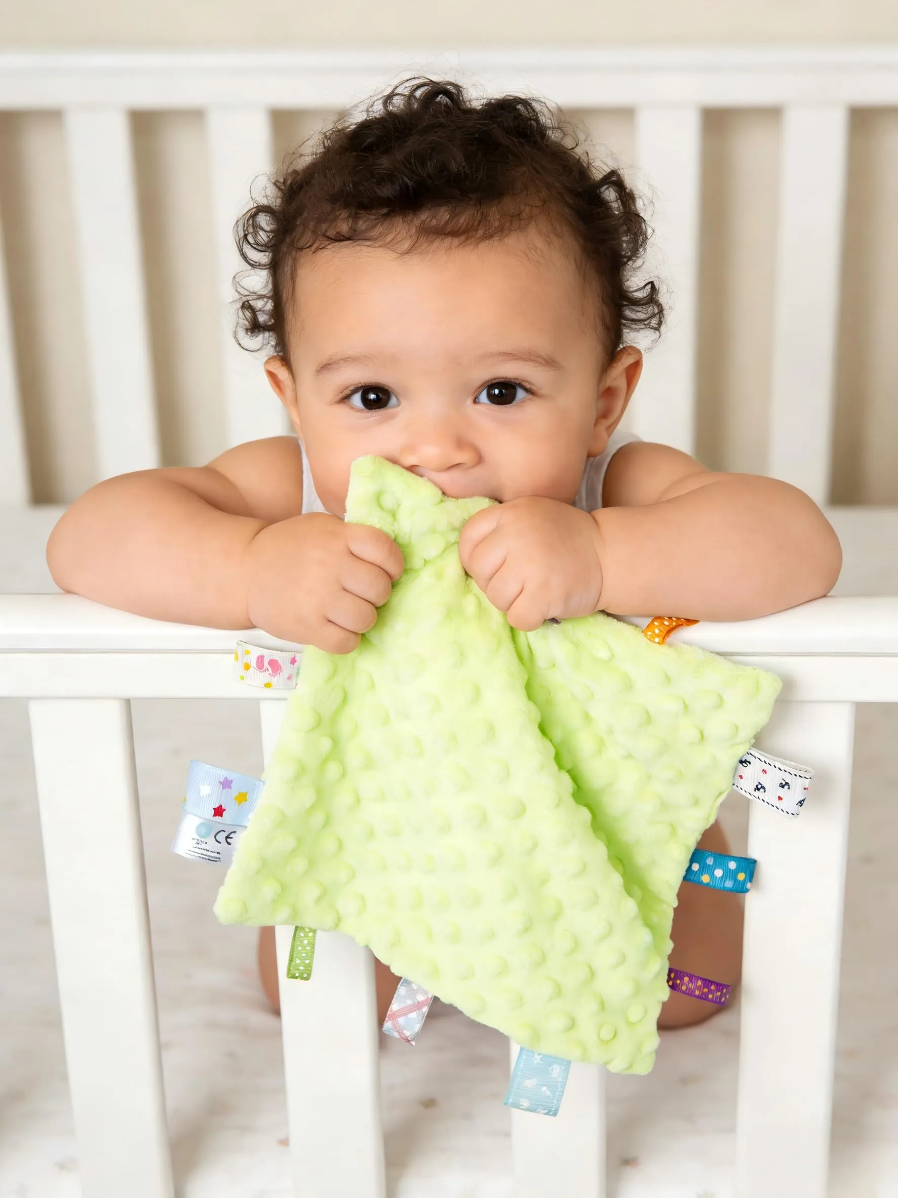 CREVENT Etichette - Coperta di sicurezza per bambini, morbida coperta sensoriale, ottima idea regalo per compleanno e baby shower, 24 x 24 cm, verde - immagine 3