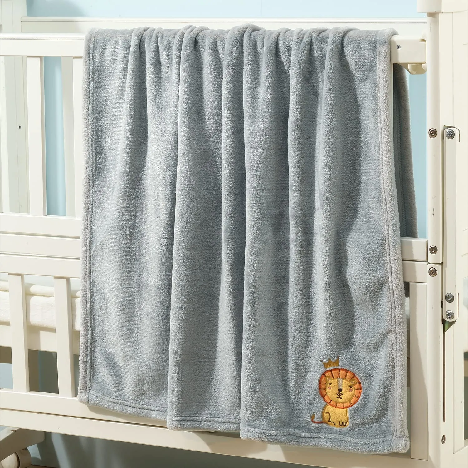 CREVENT 75cmX100cm, piccola coperta soffice e calda, per bambini e culla, passeggino (leone grigio) - immagine 6