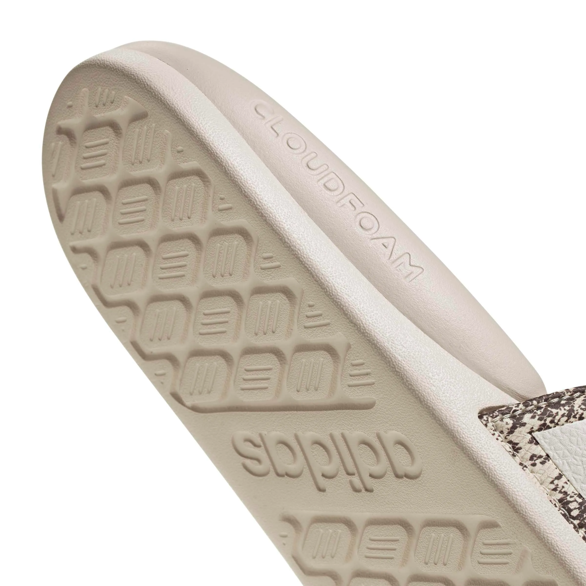 adidas Unisex - Adulto Adilette Comfort 2.0 Slides Sandal, chalk white/chalk white/chalk white, 44.5 EU - immagine 7