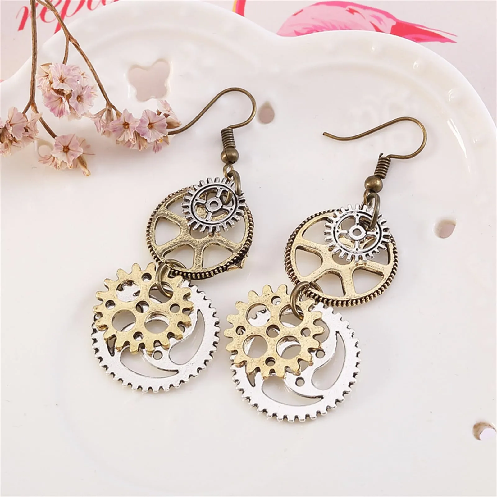 LQTSLFM Set Accessori Steampunk, Collana Steampunk, Orecchini Ingranaggio, Set di Gioielli Punk Vintage, Collana a Catena con Ruote Dentate in Metallo, Accessori per Cosplay, Carnevale, Feste (B) - immagine 6