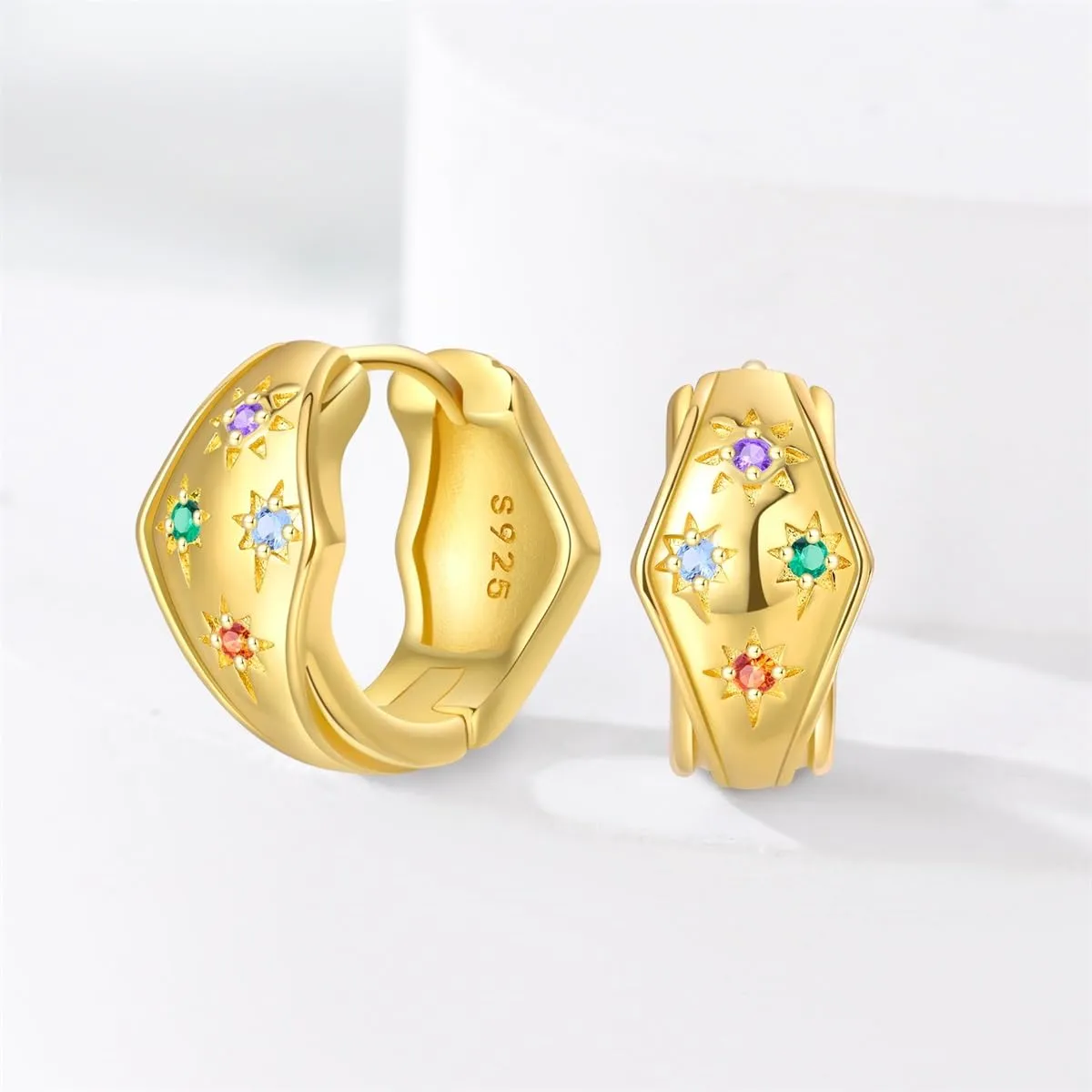 QIKAOLA S925 Orecchini in argento da donna Orecchini a cerchio ipoallergenici Orecchini Huggie con zirconia cubica - immagine 3