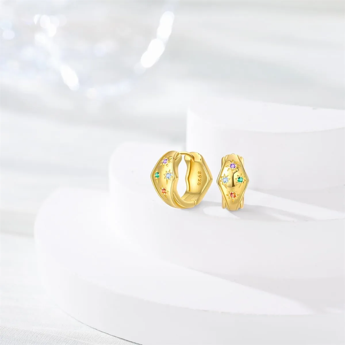 QIKAOLA S925 Orecchini in argento da donna Orecchini a cerchio ipoallergenici Orecchini Huggie con zirconia cubica - immagine 4