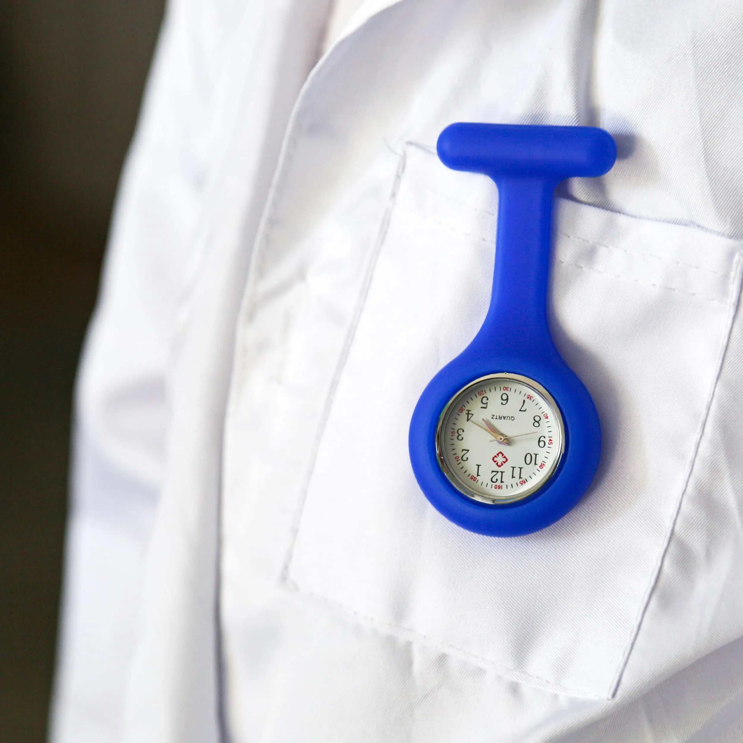 TRIXES Porta orologio infermiera silicone con clip - Blu navy - immagine 4