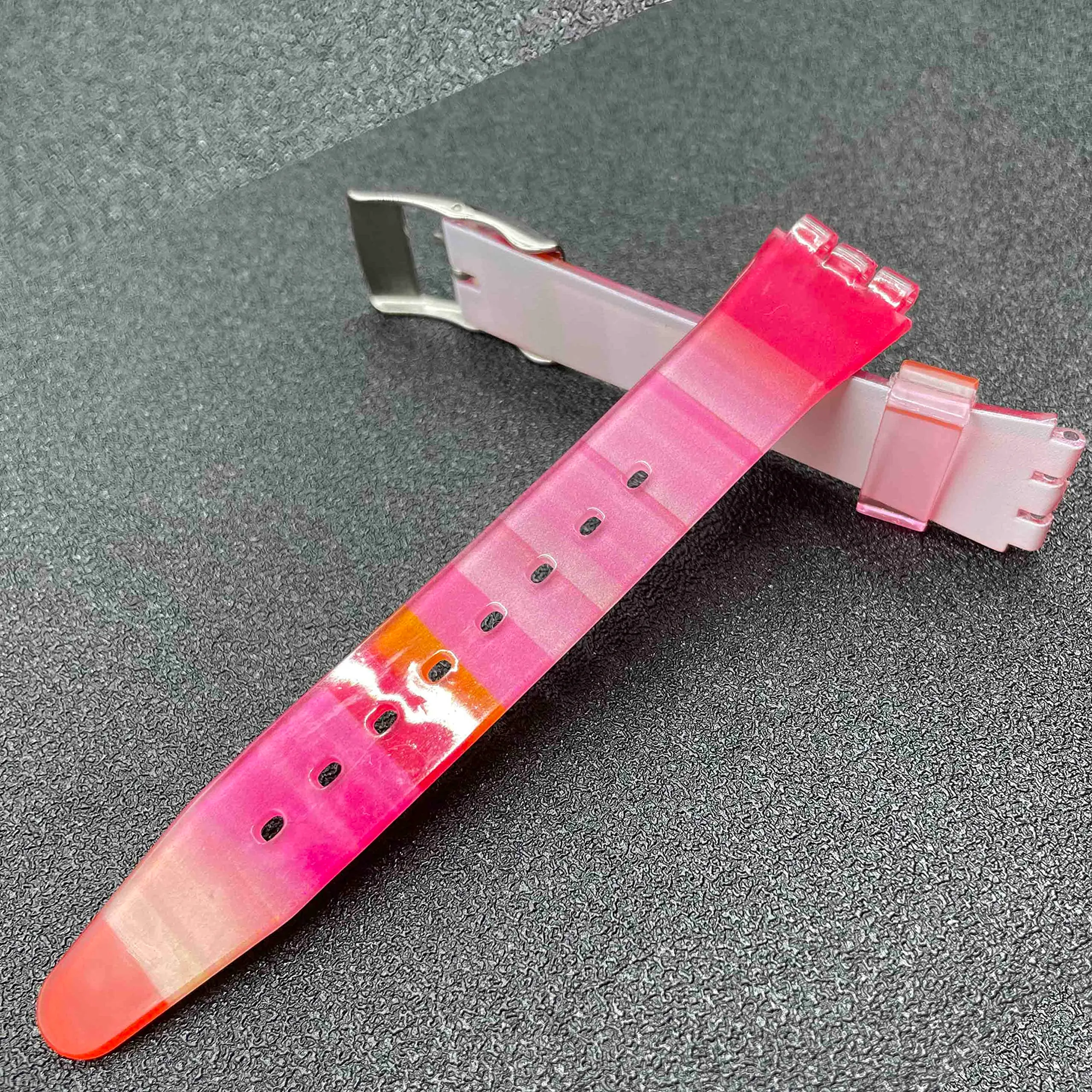 Rihahisy Cinturino in gomma di silicone con fibbia in acciaio inossidabile color argento per orologio/orologio Swatch(17mm, Stripe Red) - immagine 5
