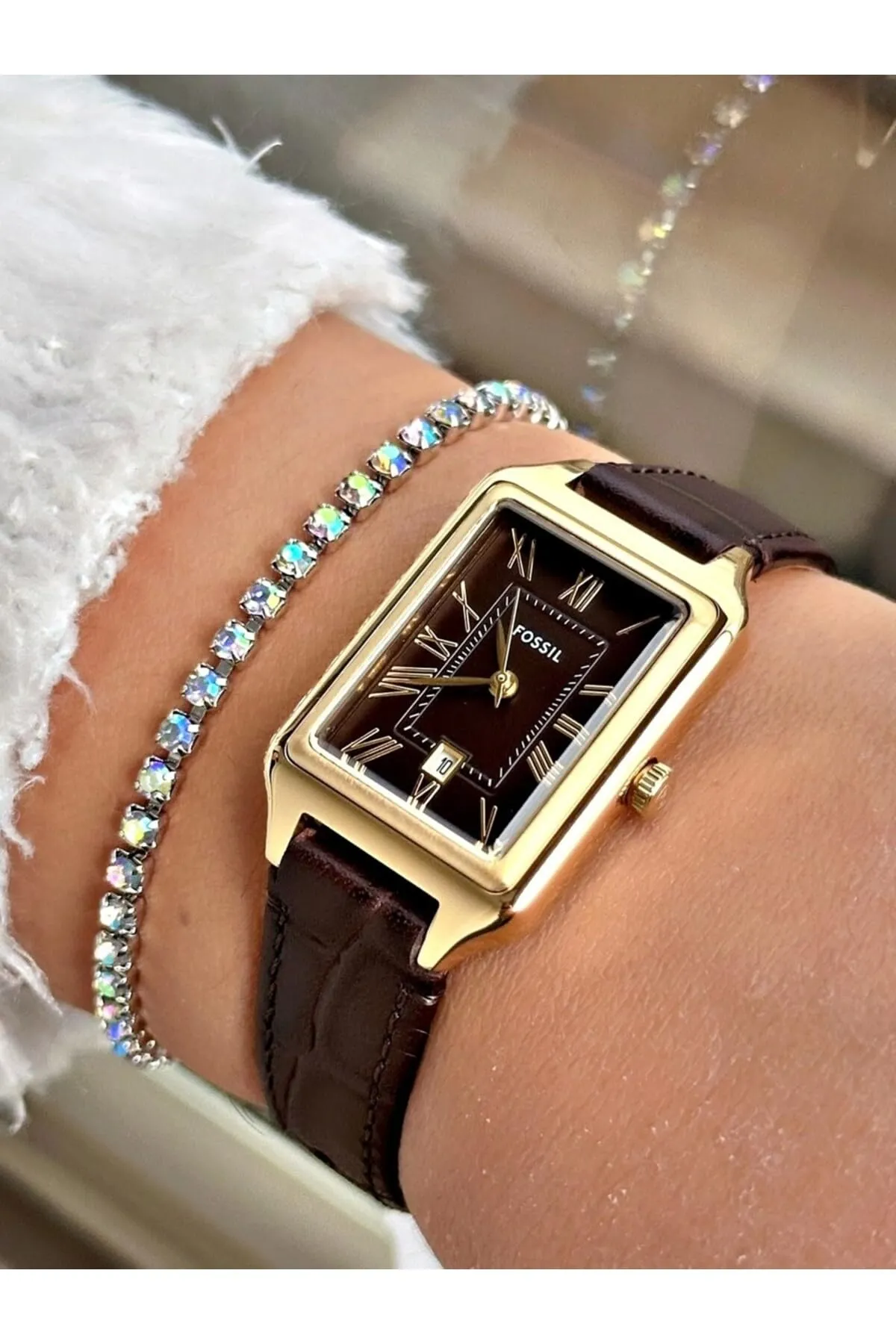 Fossil Raquel Orologio per donna, Movimento al quarzo con cinturino in acciaio inossiperbile o in pelle, Marrone caramello, 23MM - immagine 5