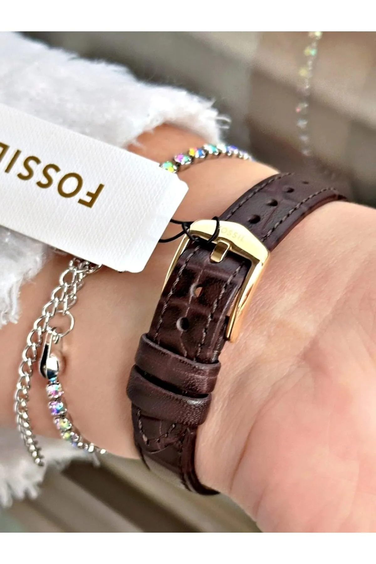 Fossil Raquel Orologio per donna, Movimento al quarzo con cinturino in acciaio inossiperbile o in pelle, Marrone caramello, 23MM - immagine 6