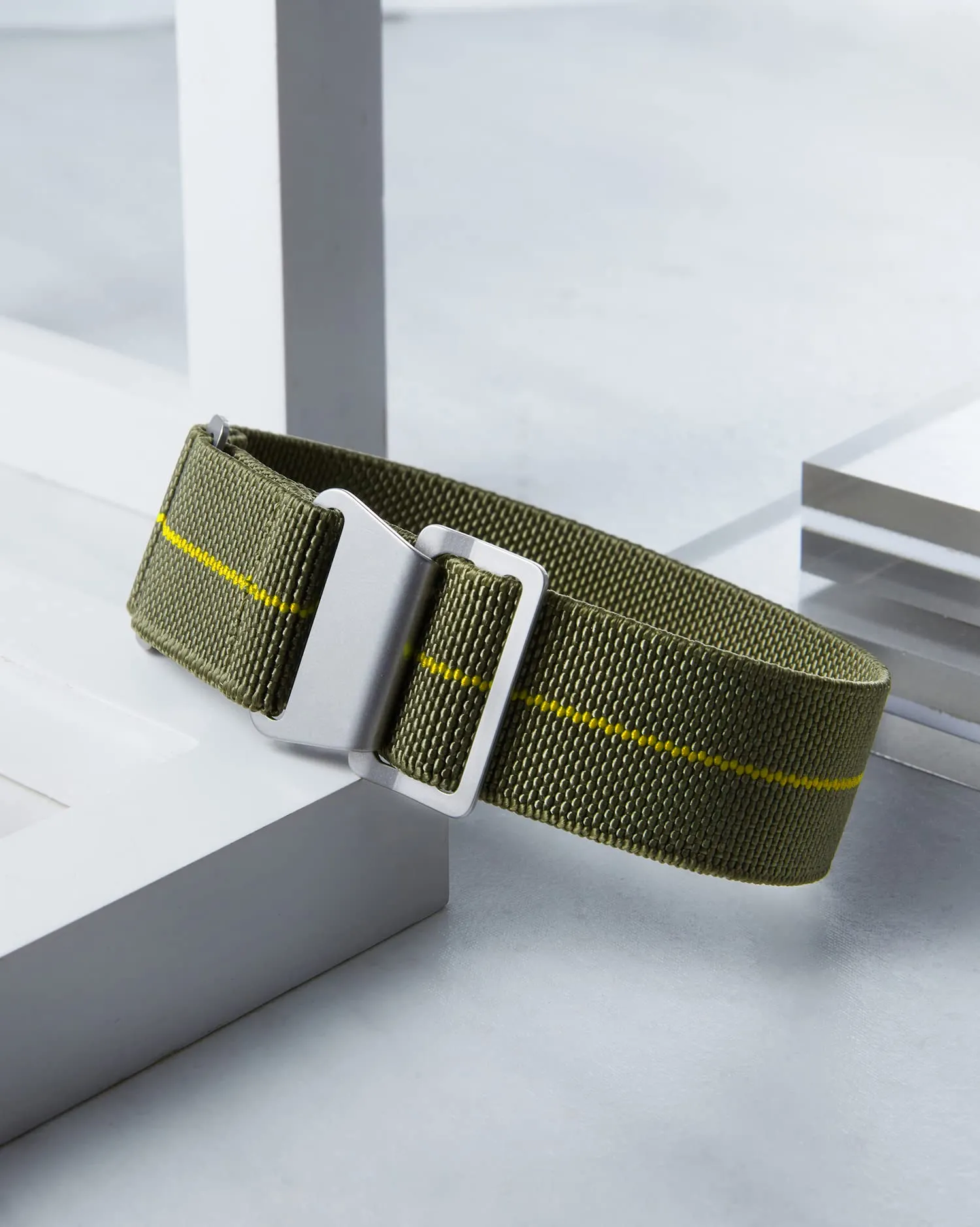 BINLUN Cinturino per Orologio in Nylon Elastico di Ricambio Militare Cinturino a Strappo Paracadute Marina Nazionale per Uomo Donna Fibbia Nero/Argento 18/20/22mm - immagine 3