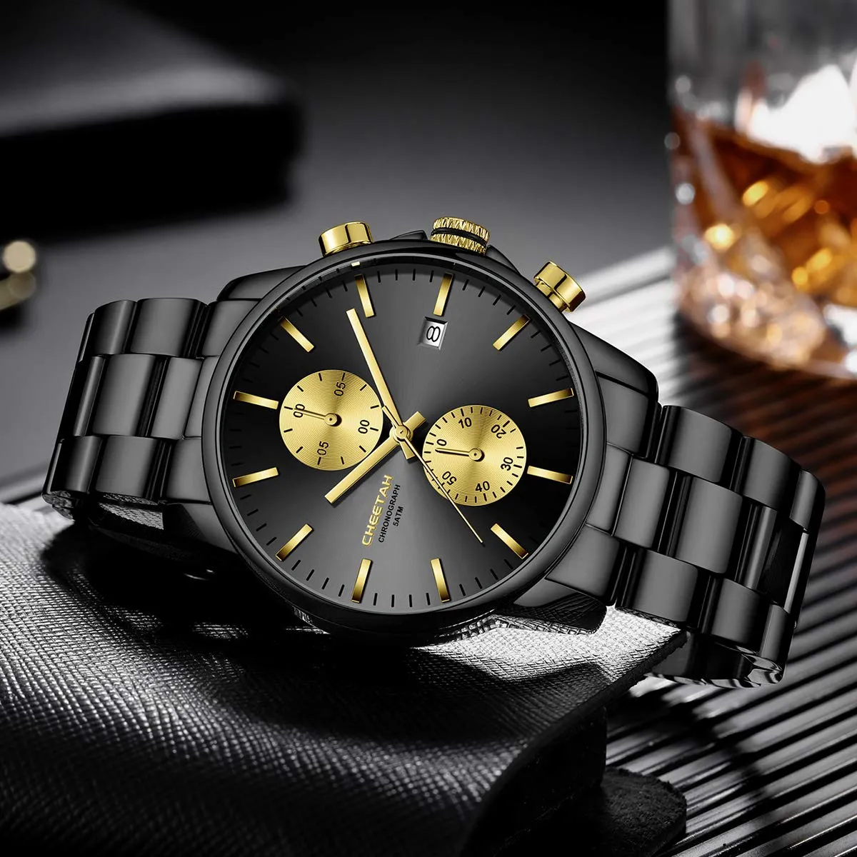 Affute Orologi da uomo in acciaio inox e metallo, stile casual, impermeabile, cronografo al quarzo, data automatica, lancette colorate - Nero oro - immagine 5