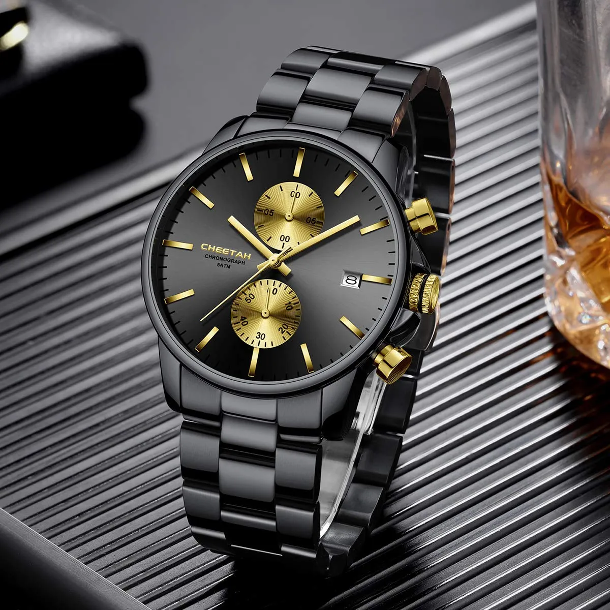 Affute Orologi da uomo in acciaio inox e metallo, stile casual, impermeabile, cronografo al quarzo, data automatica, lancette colorate - Nero oro - immagine 8