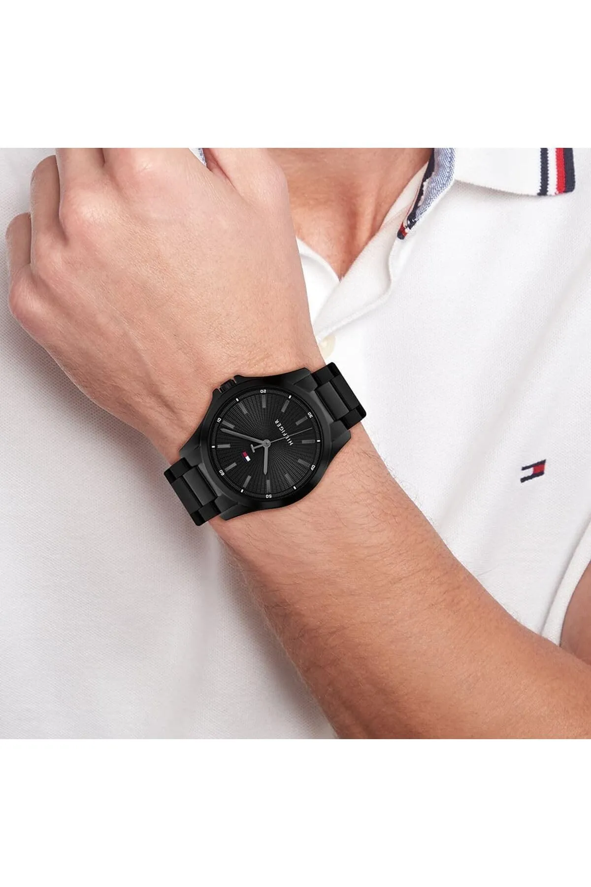 Tommy Hilfiger Orologio con Movimento al Quarzo a Tre Lancette da Uomo con Cinturino in Acciaio Inossidabile Nero - 1710680, Black - immagine 2