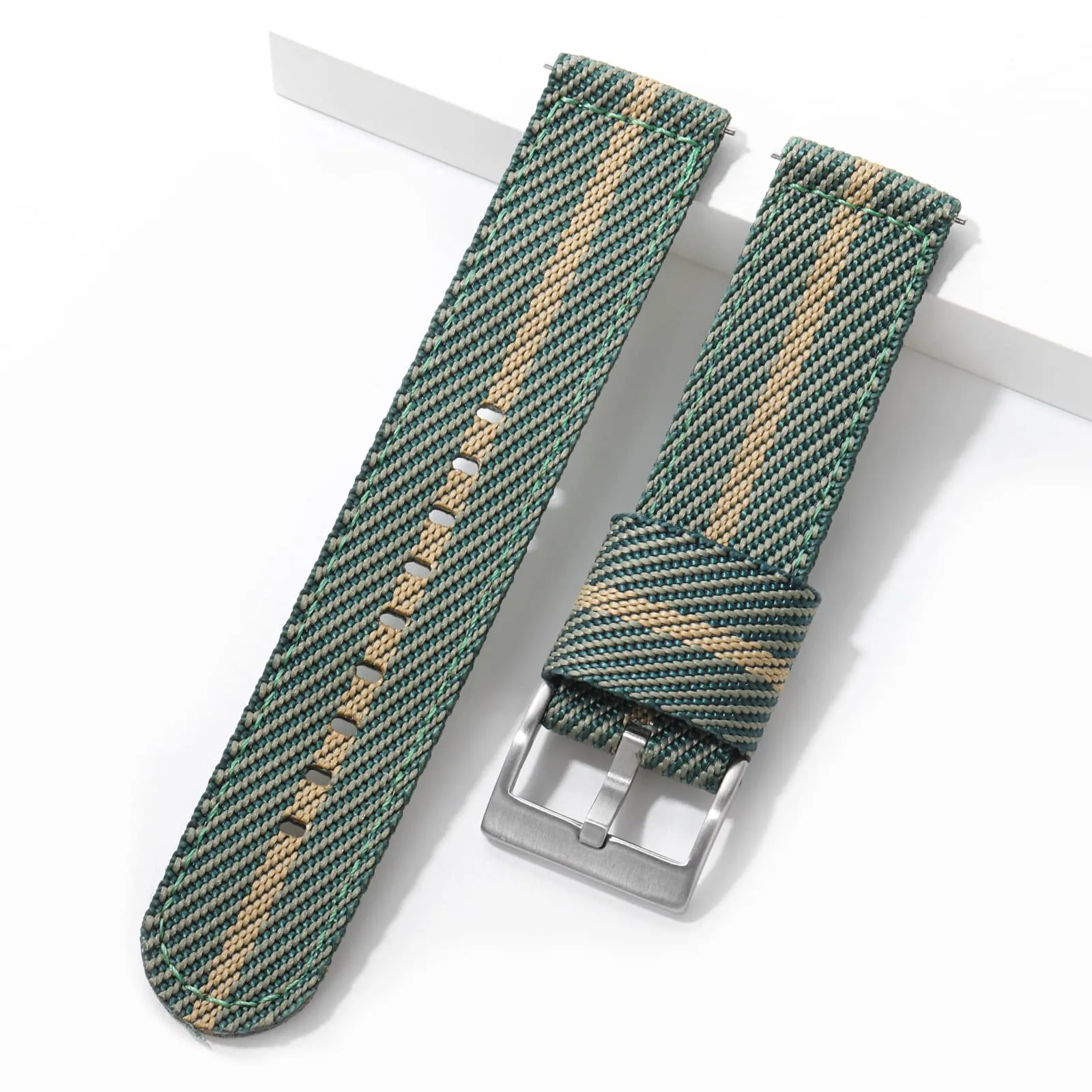 watchdives Cinturino in Nylon per Uomo e Donna 18mm 20mm 22mm, Cinturino Militare a Sgancio Rapido con Fibbia in Acciaio Inossidabile Resistente - immagine 1