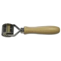 Taglia pasta 4 quadri dentati 28 mm Art 6 - immagine 1
