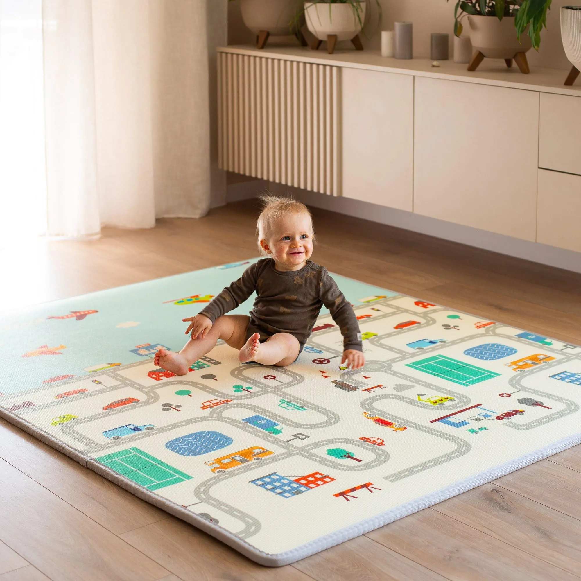 Mamabrum Tappetino da gattonamento pieghevole per bambini - Tappetino da gioco con motivo a zigzag e città, 150 x 180 x 2,0 cm, design su entrambi i lati, superficie antiscivolo in schiuma XPE - immagine 2