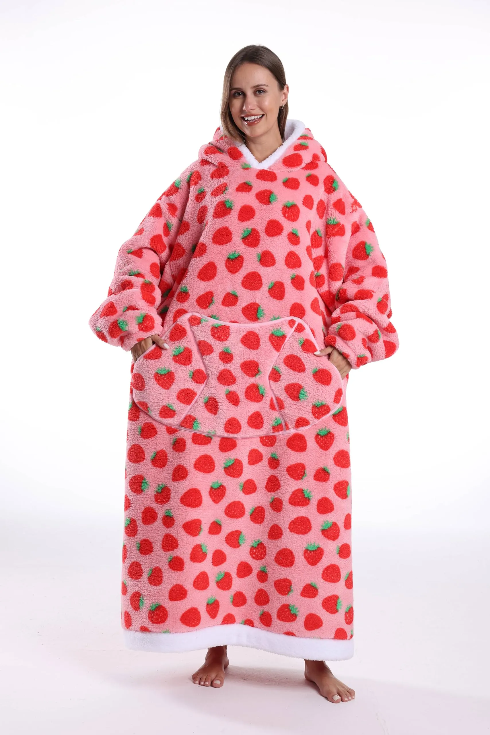 Yzehomijia Coperta portatile con cappuccio, per donne e adulti, coperta con maniche, morbida e calda da indossare come regalo per fidanzata, mamma o mamma koala (Strawberry2) - immagine 2