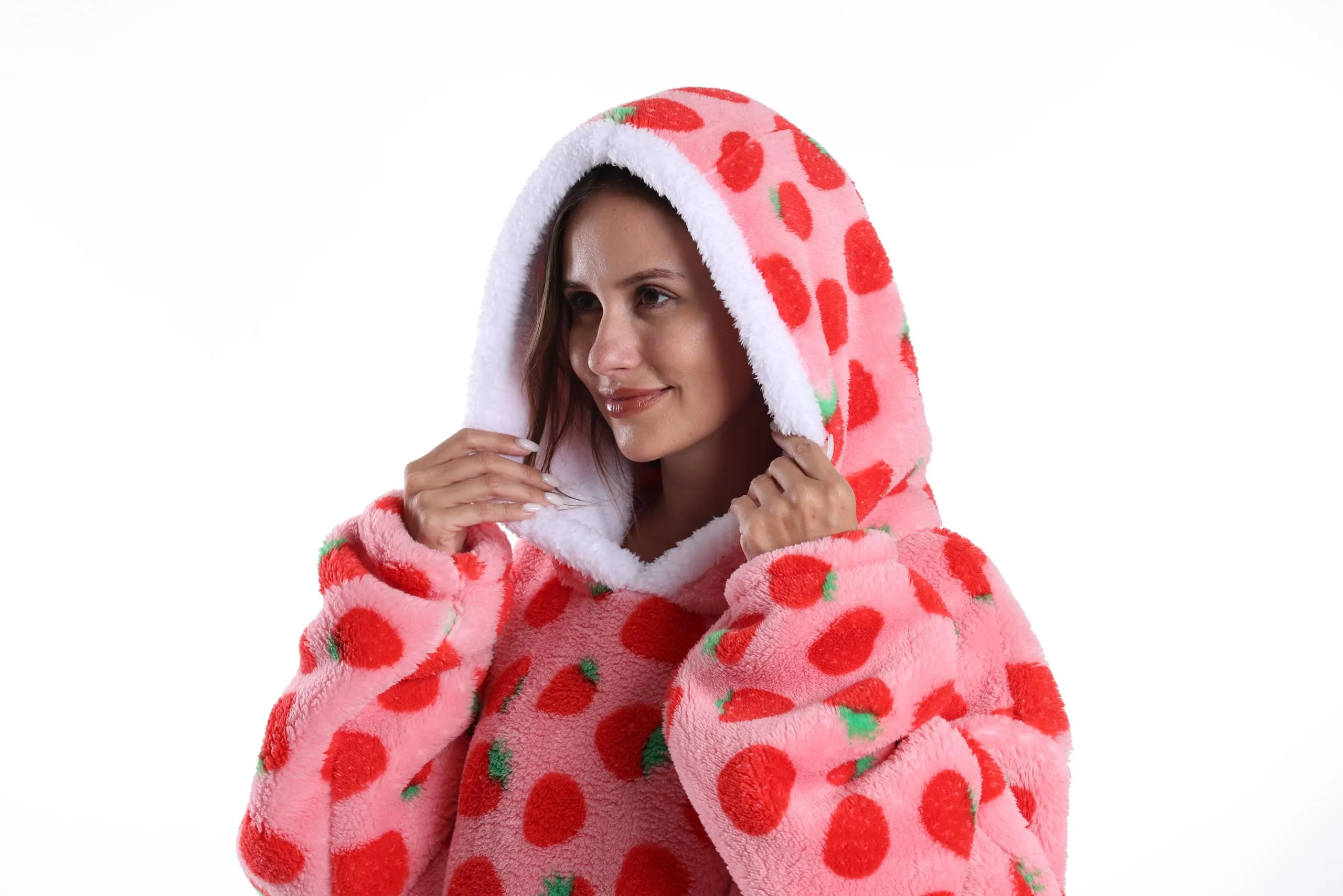 Yzehomijia Coperta portatile con cappuccio, per donne e adulti, coperta con maniche, morbida e calda da indossare come regalo per fidanzata, mamma o mamma koala (Strawberry2) - immagine 6