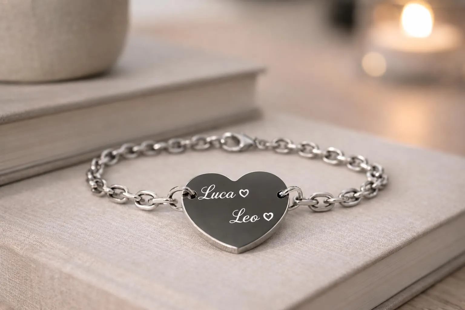 ByClay Laboratory Braccialetto a cuore da donna in acciaio con incisione personalizzata | Regalo personalizzato con nomi date e dediche personali | Misura unica - immagine 4