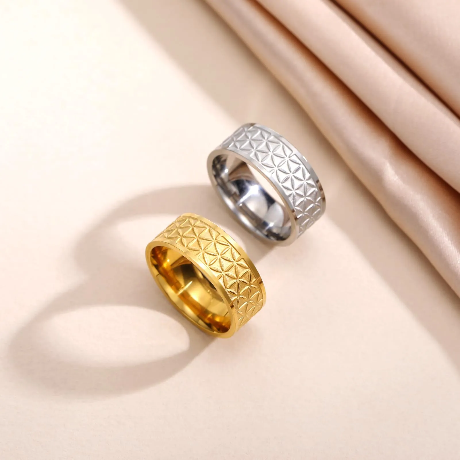kkjoy Anello Fiore della Vita in Acciaio Inox Anello a Fascia con Sei Petali Anello Promessa Gioielli per Donne Affascinanti Signore - immagine 7