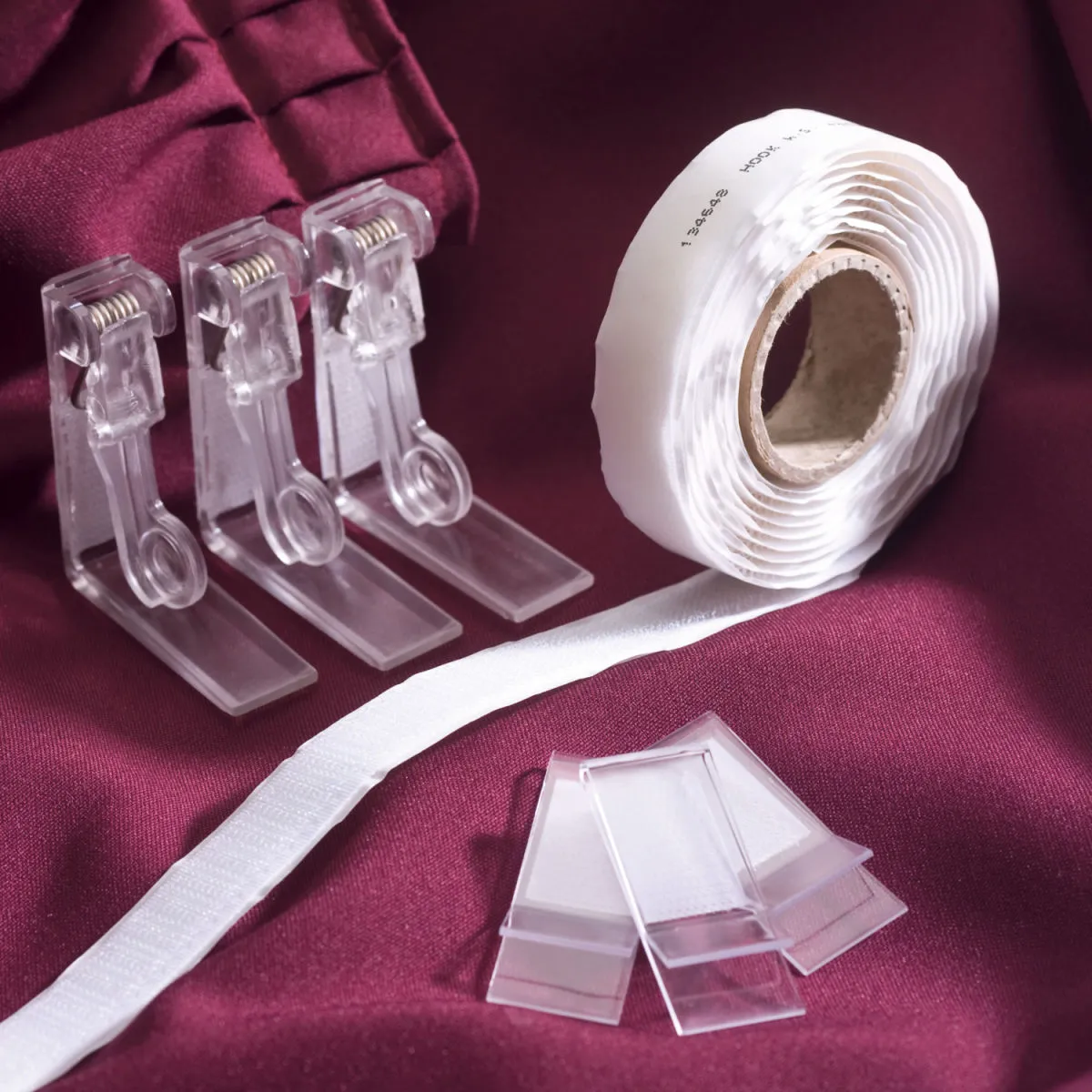 ERWIN M. Set di fissaggio per skirting 18 pezzi; bianco - immagine 1