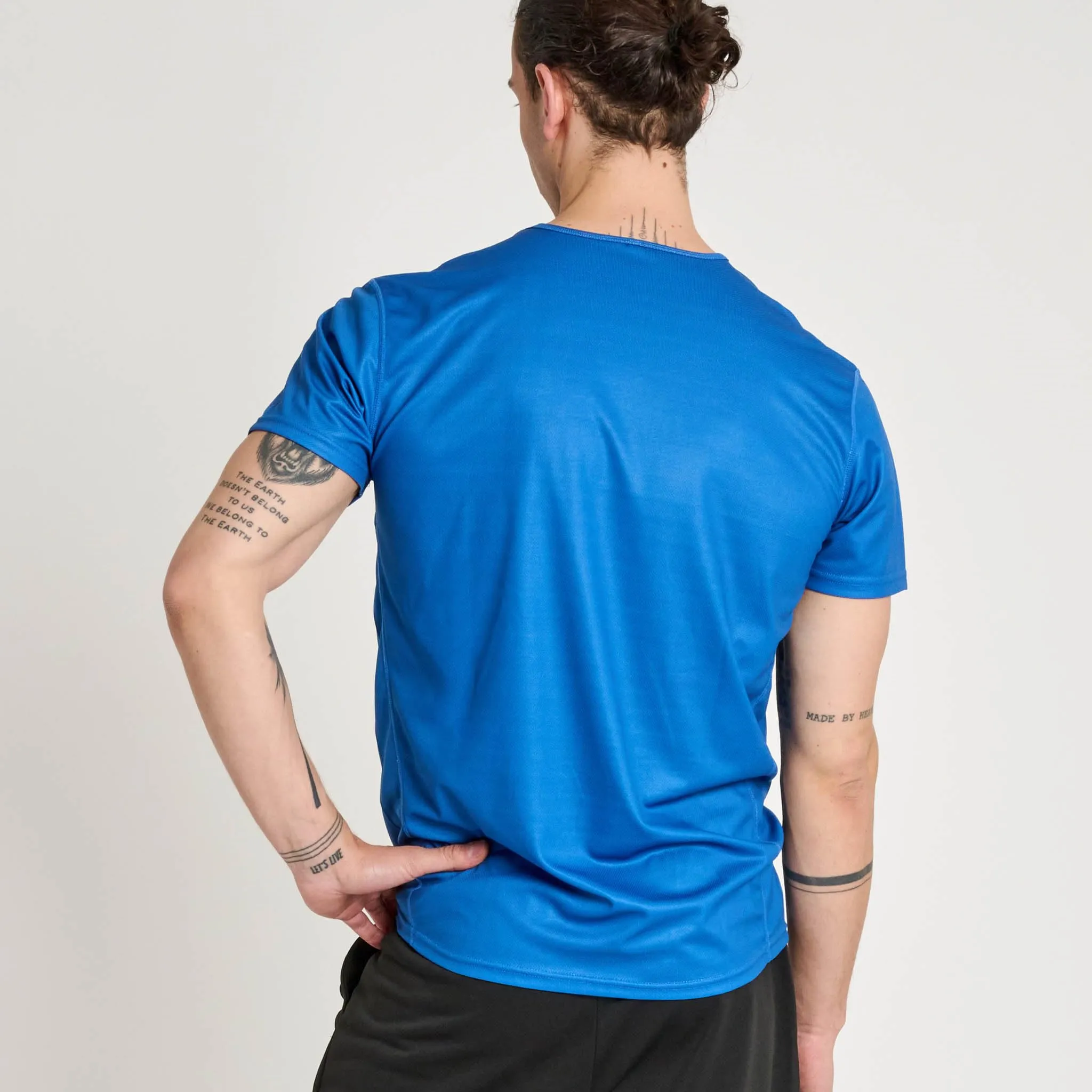 LEONE 1947 ABX106 T-Shirt Uomo Logo, Maglia Palestra Fitness Training Bodybuilding, 100% Poliestere Polymesh, Blu Zaffiro, Taglia M - immagine 2