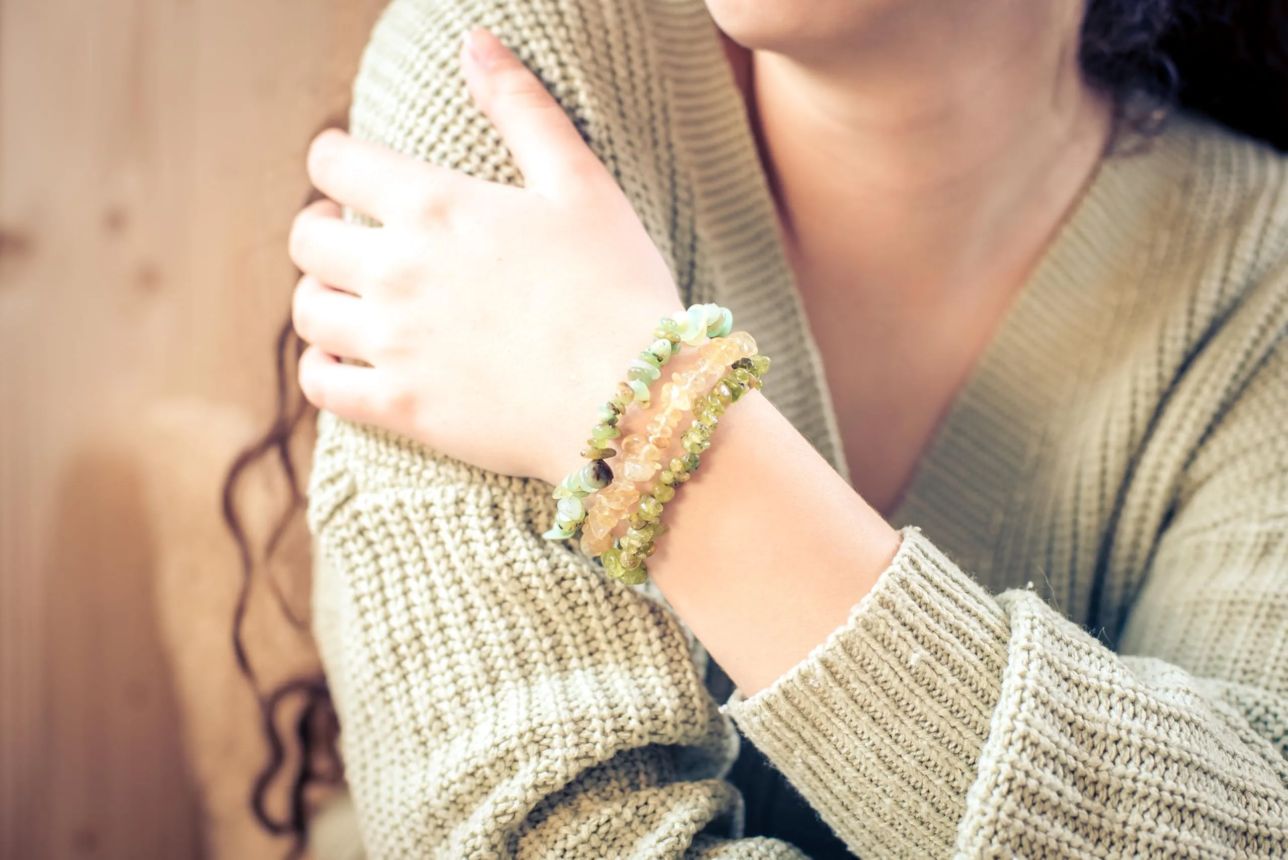 Bracciale popolare a schegge Bracciale elastico artigianale a schegge - immagine 7