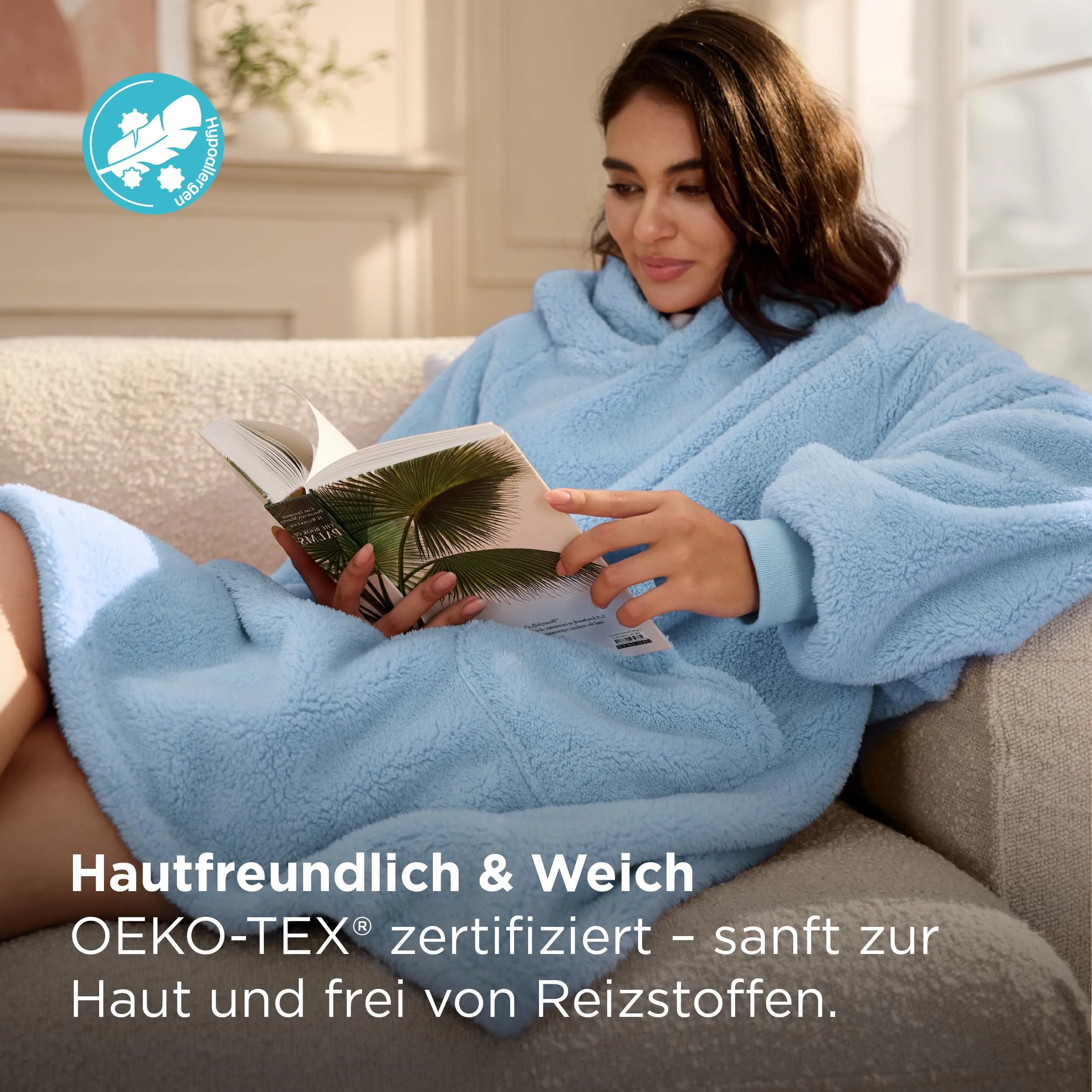 Bedsure Coperta con Cappuccio e Maniche Regalo Azzurro - 107x90cm - immagine 2