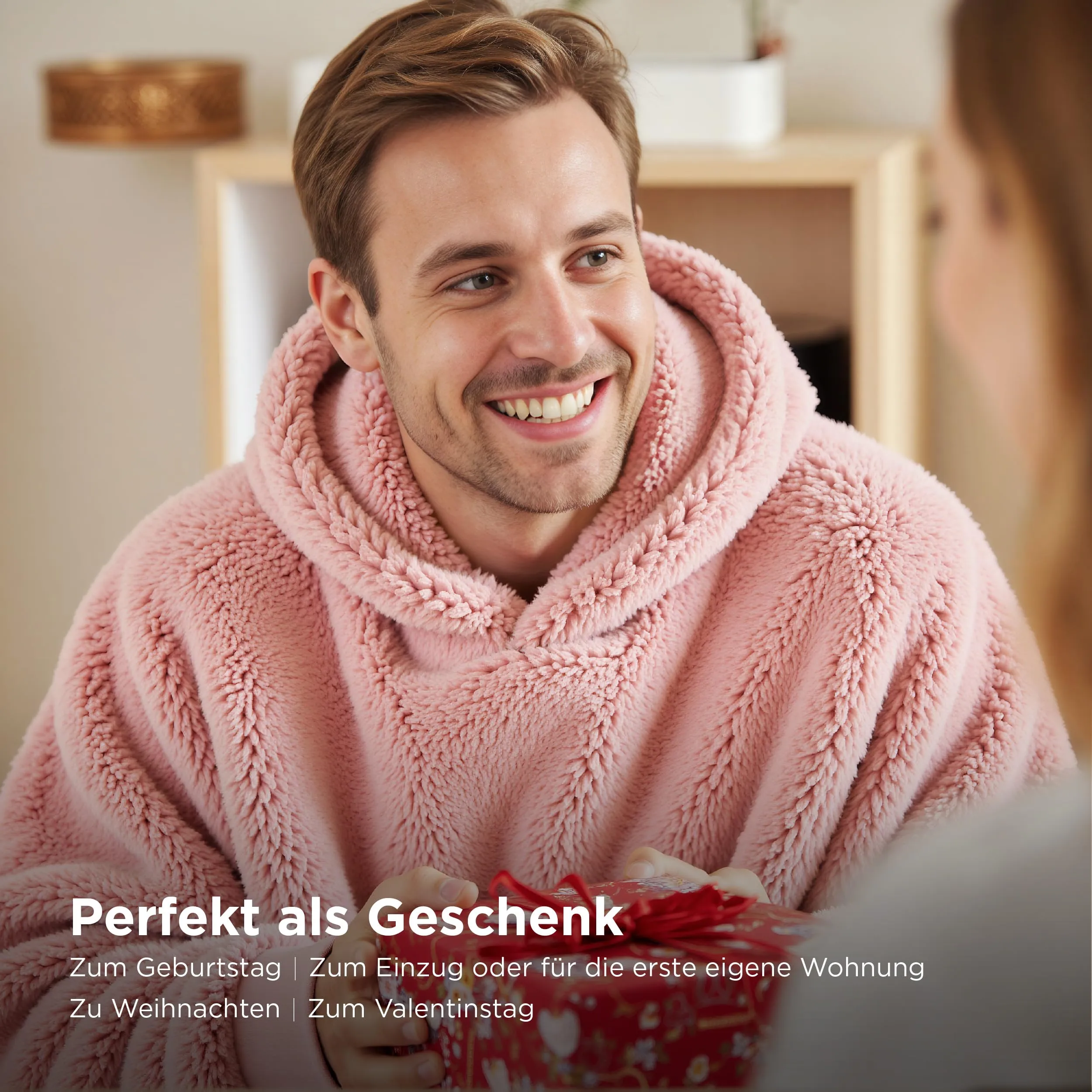 Bedsure Coperta con Cappuccio e Maniche Regalo Rosa - 107x90cm - immagine 5