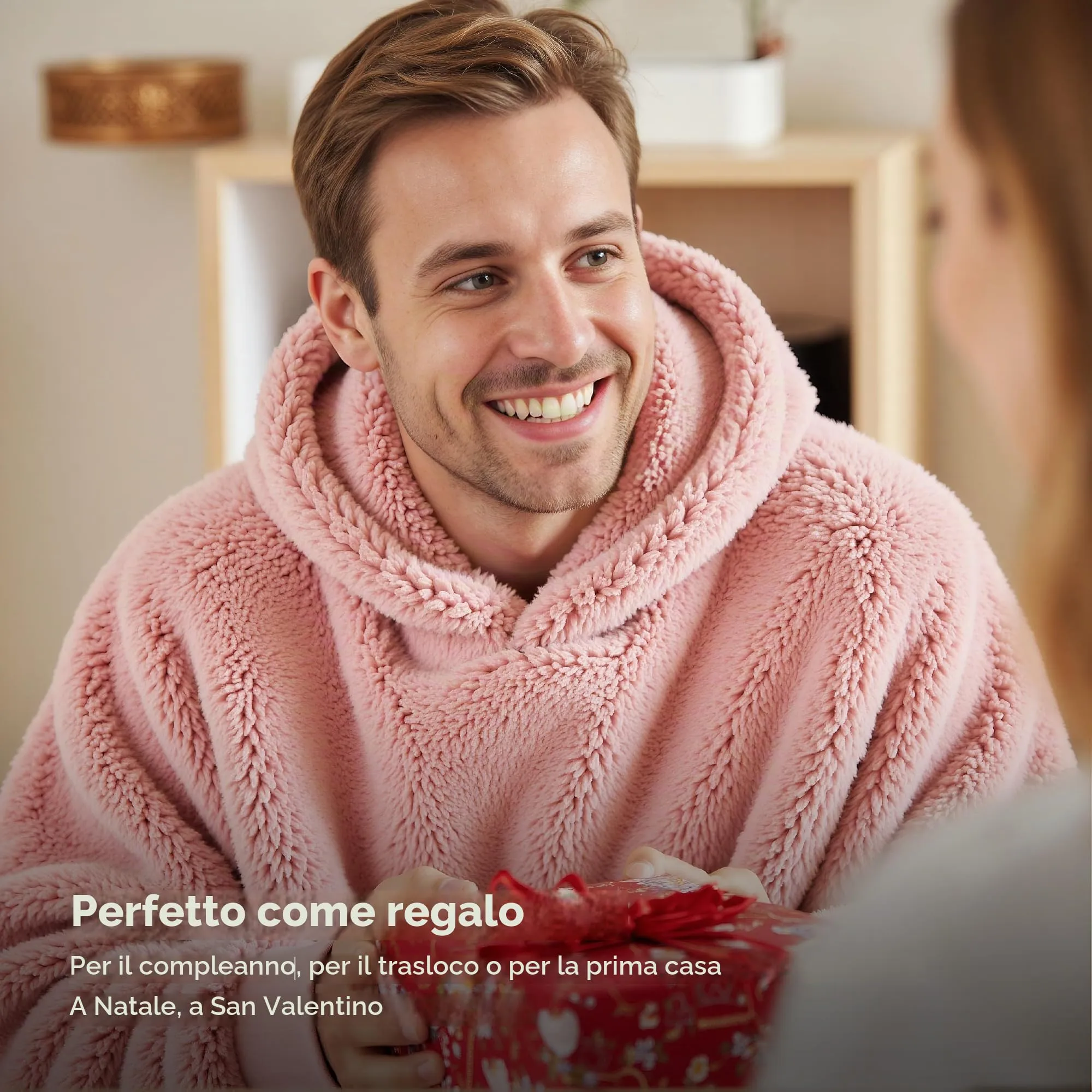 Bedsure Coperta con Cappuccio e Maniche Regalo Rosa - 95x85cm - immagine 5