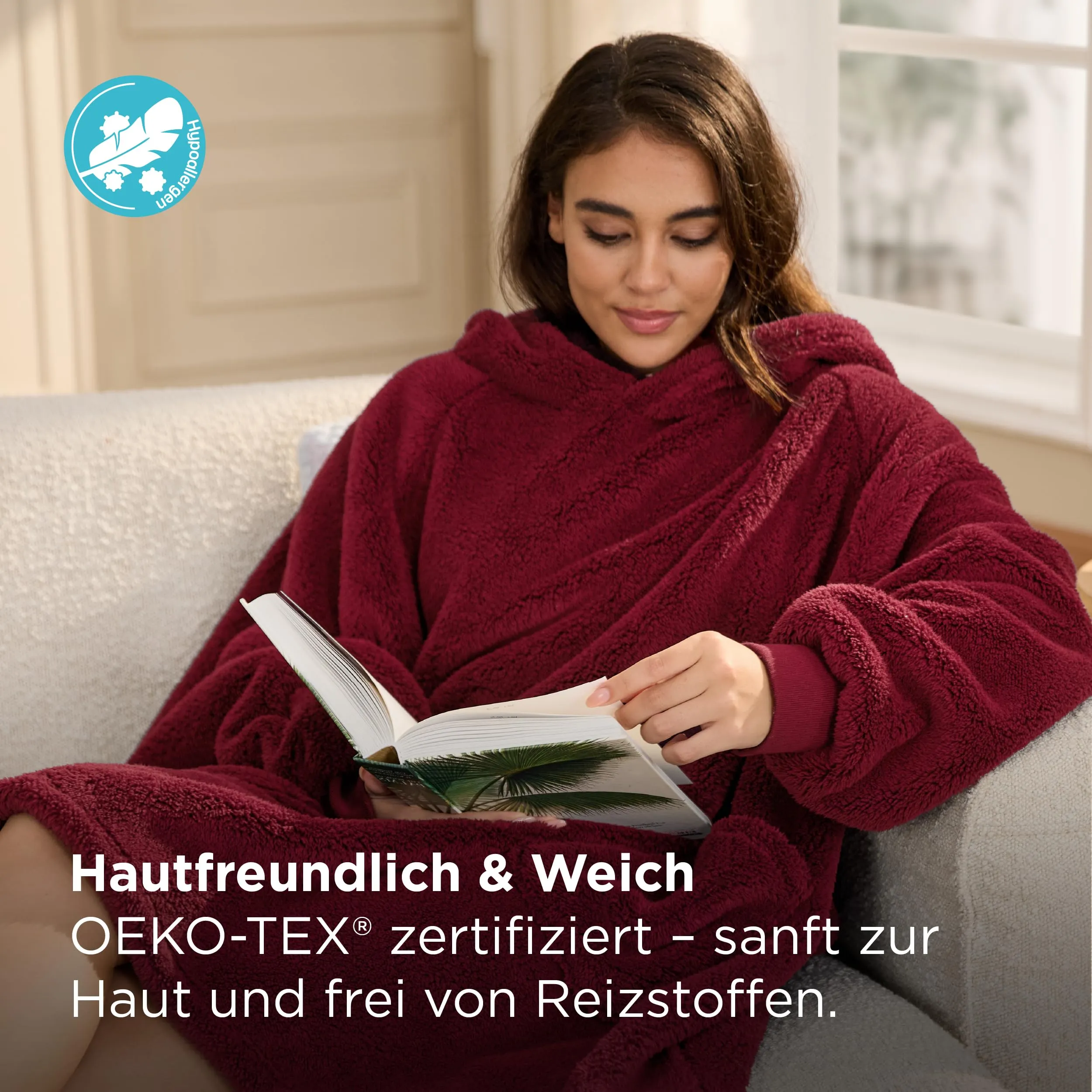 Bedsure Coperta con Cappuccio e Maniche Regalo Bordeaux - 107x90cm - immagine 2