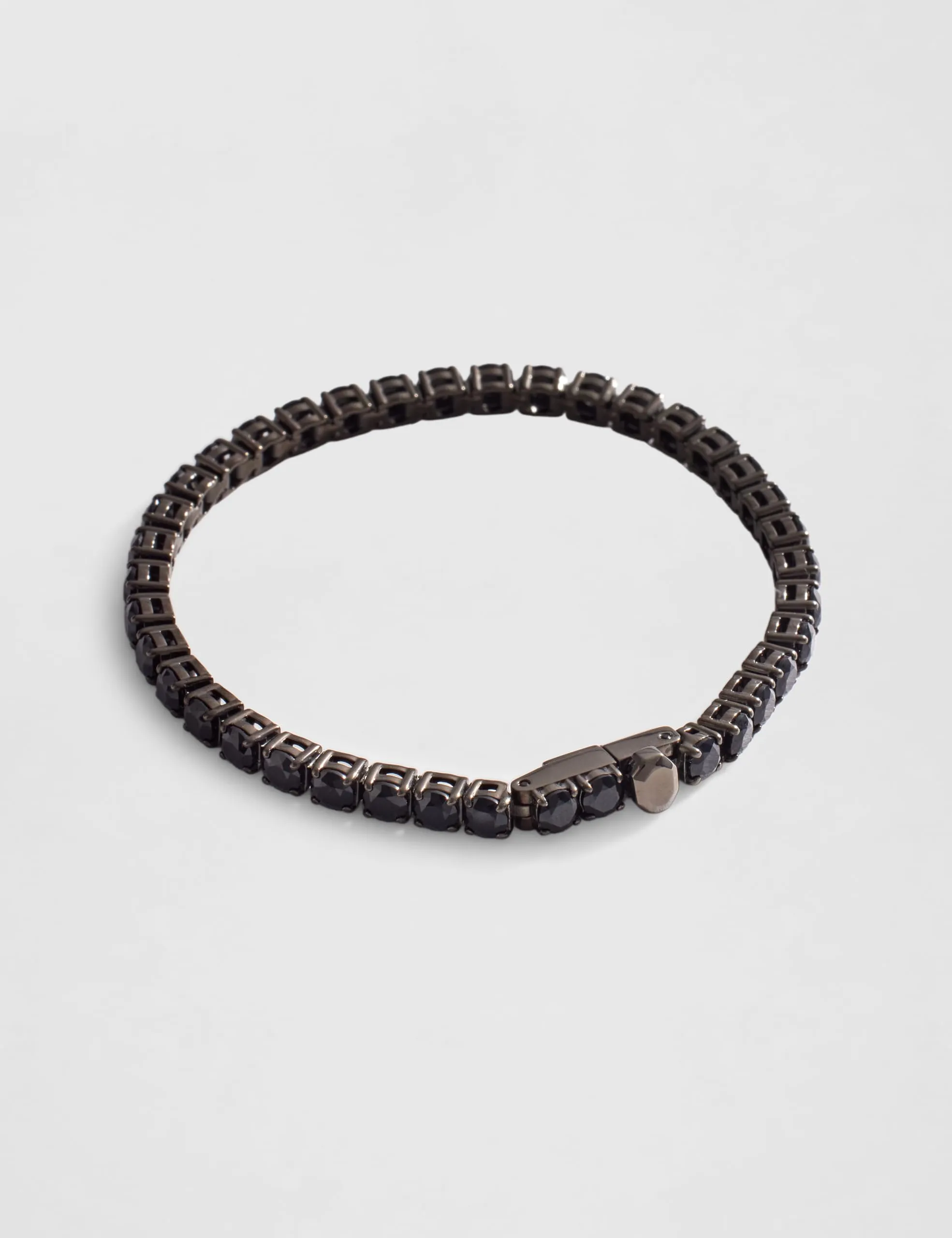 Swarovski Matrix Bracciale Tennis, Gioiello Versatile con Cristalli Neri, Pietre Preziose a Taglio Round, Chiusura a Linguetta, Taglia S, Placcatura in Tonalità Rutenio, 15,5 cm, 0,4 cm - immagine 3