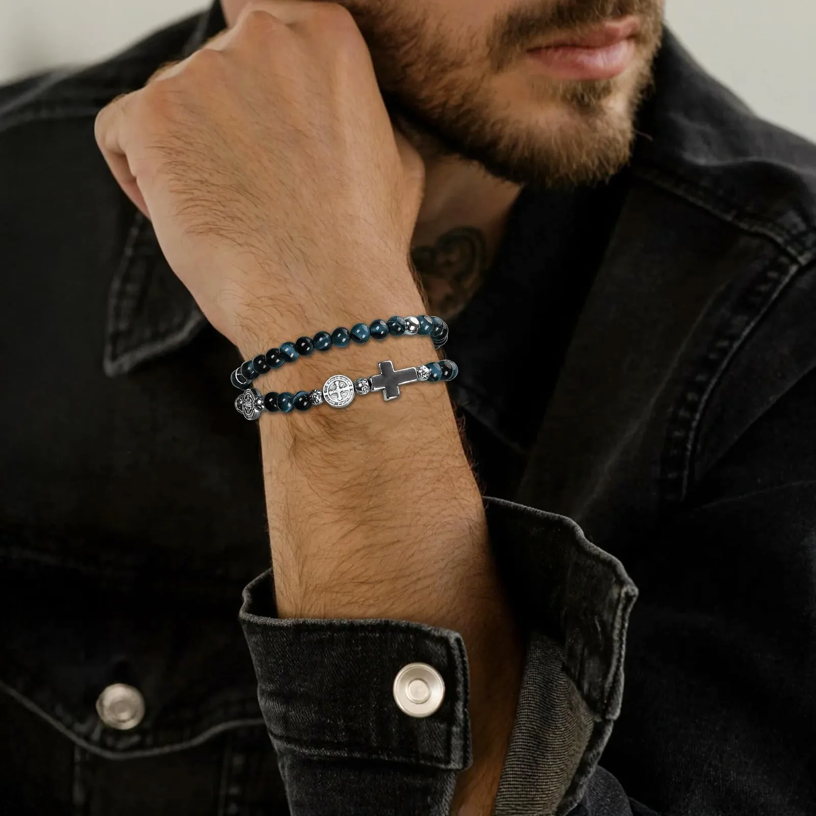 SHIEAGLELD Bracciale Occhio di Tigre Uomo, Bracciali Rosario Cattolica da con Croce e Medaglione di San Benedetto, Braccialetto Ematite Naturale Regalo Spirituale per Papà, Marito, Bambino, Blu - immagine 4