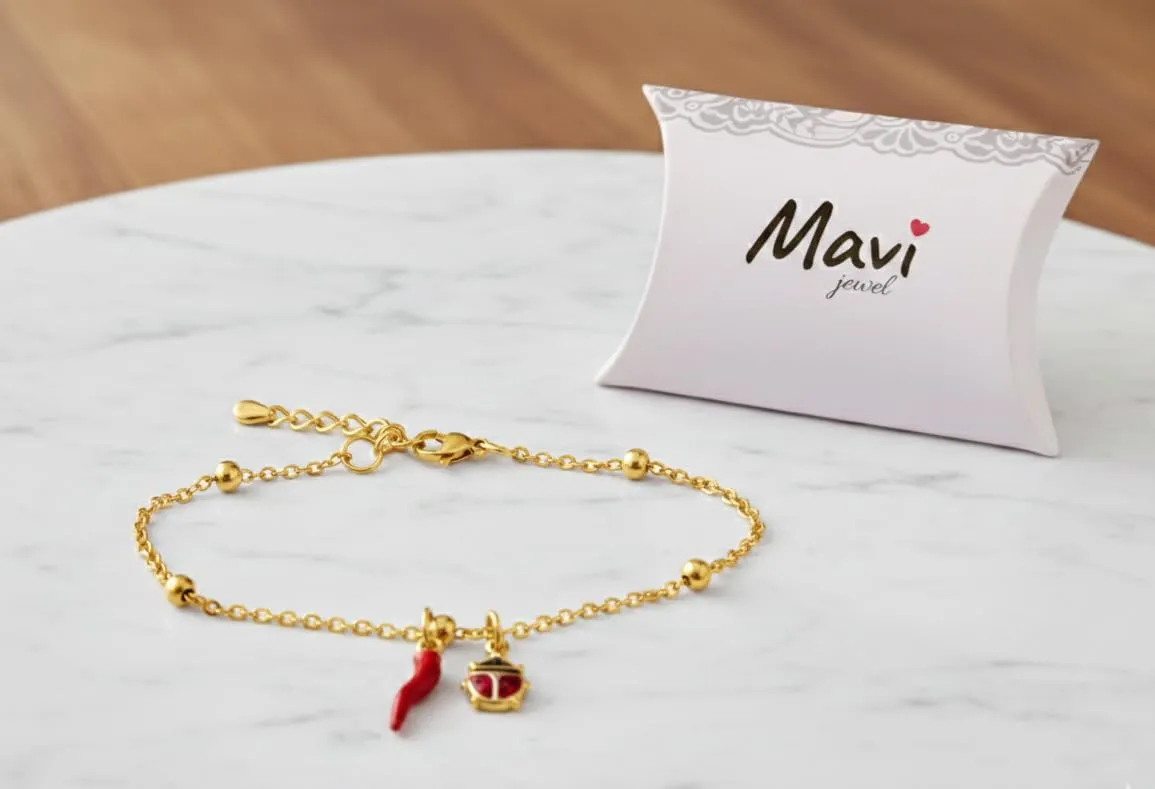 Bracciale donna acciaio con charm e corno portafortuna (coccinella oro) - immagine 2