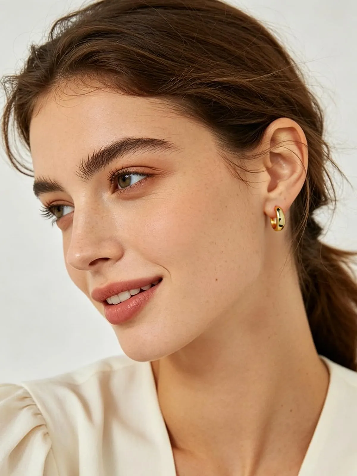 Silvora 10mm Orecchini Donna a Cerchio Oro Dorati Piccoli - immagine 2