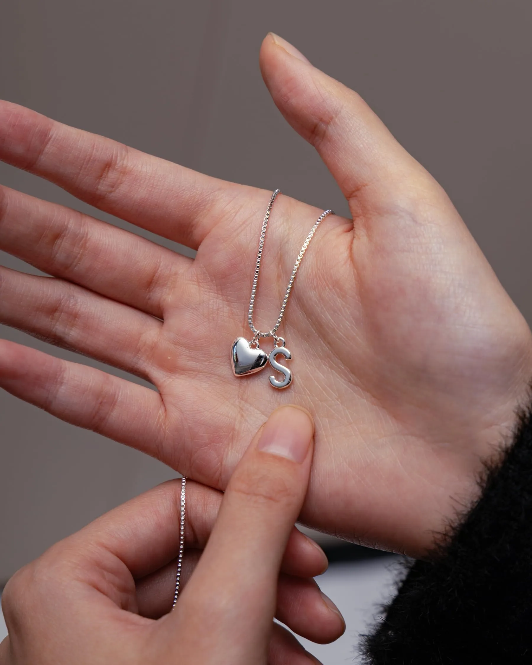 Asdecy Collana Cuore Iniziale Q Personalizzata Von Con Nome Argento 925 Donna Anallergici Senza Nichel Natale Gioielli Regalo San Valentino Donne - immagine 3