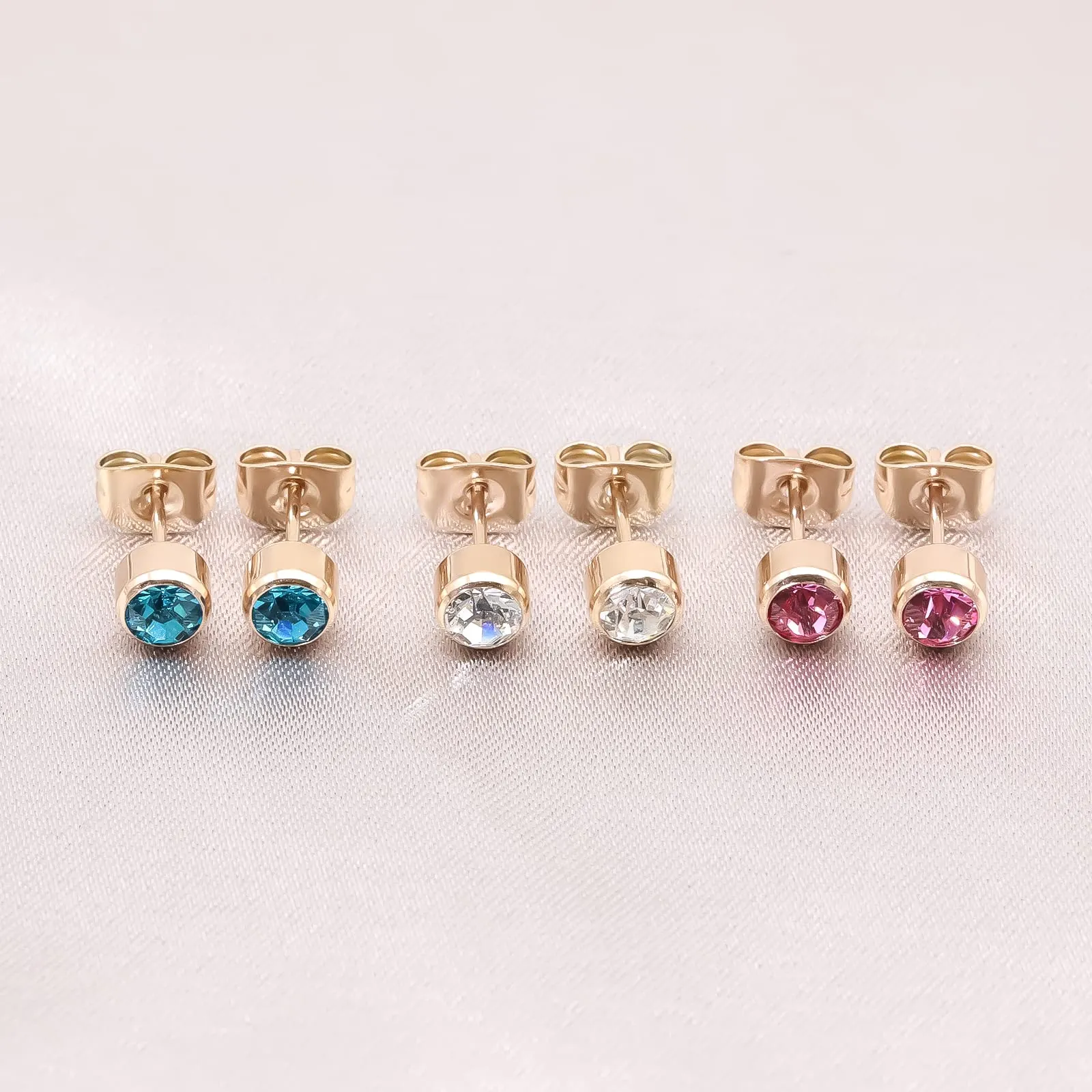 Artskin 3 paia di orecchini a perno da donna Orecchini in titanio da ragazza ipoallergenici senza nichel Orecchini in oro rosa da 5 mm - immagine 4