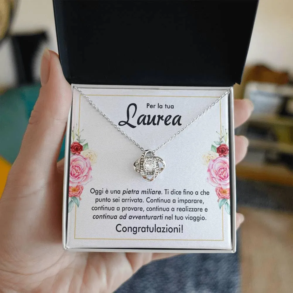 Bramart Collana Donna Regalo Laurea Finitura in Oro, Argento Idee Regali per lei Festa Evento speciale - Cofanetto con DEDICA incluso (Argento - Laurea 1) - immagine 2