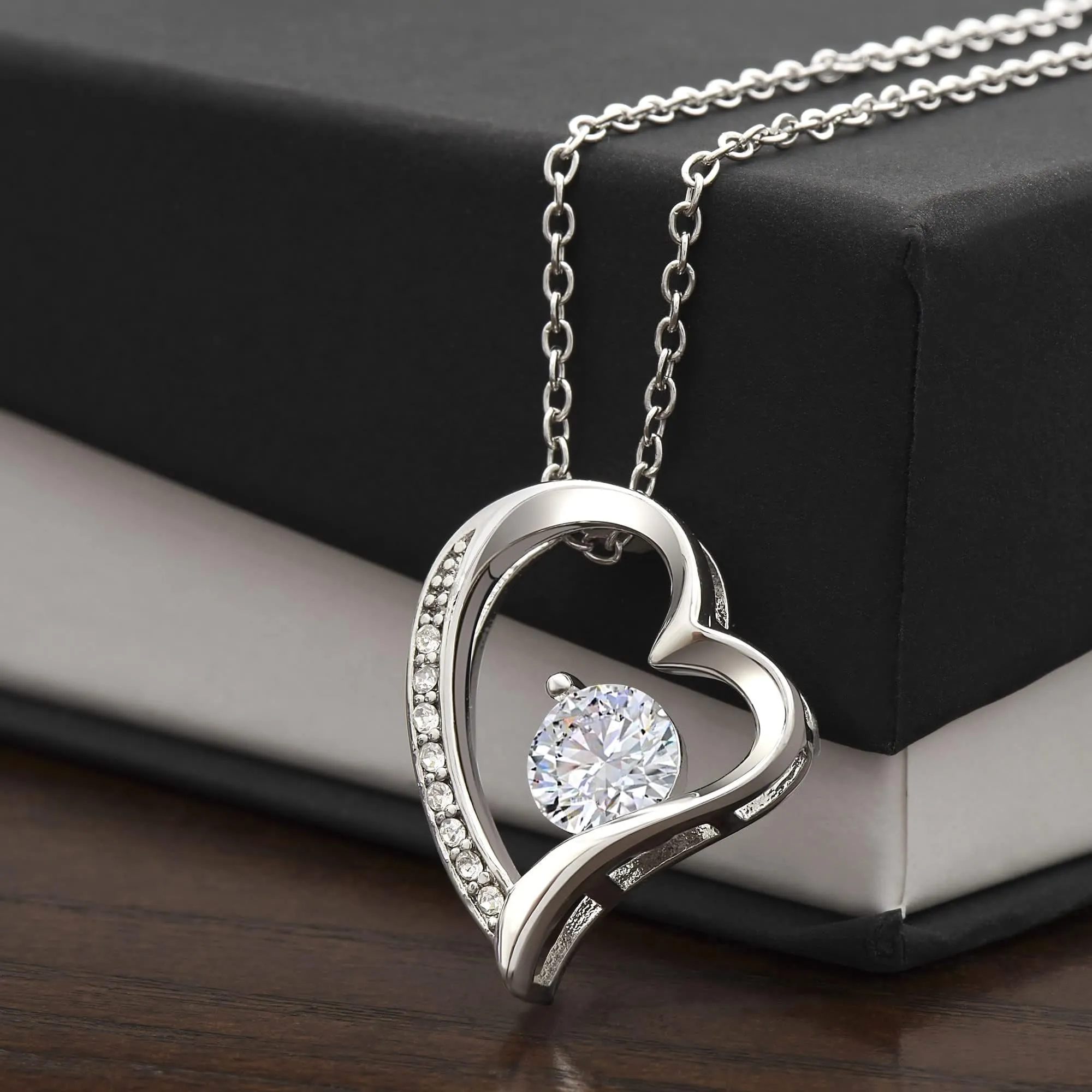 Bramart Collana Donna Compleanno 50 Anni, Finitura in Oro, Argento Idee Regali per lei Festa Evento speciale - Cofanetto con DEDICA incluso (Argento - 50 Anni) - immagine 3