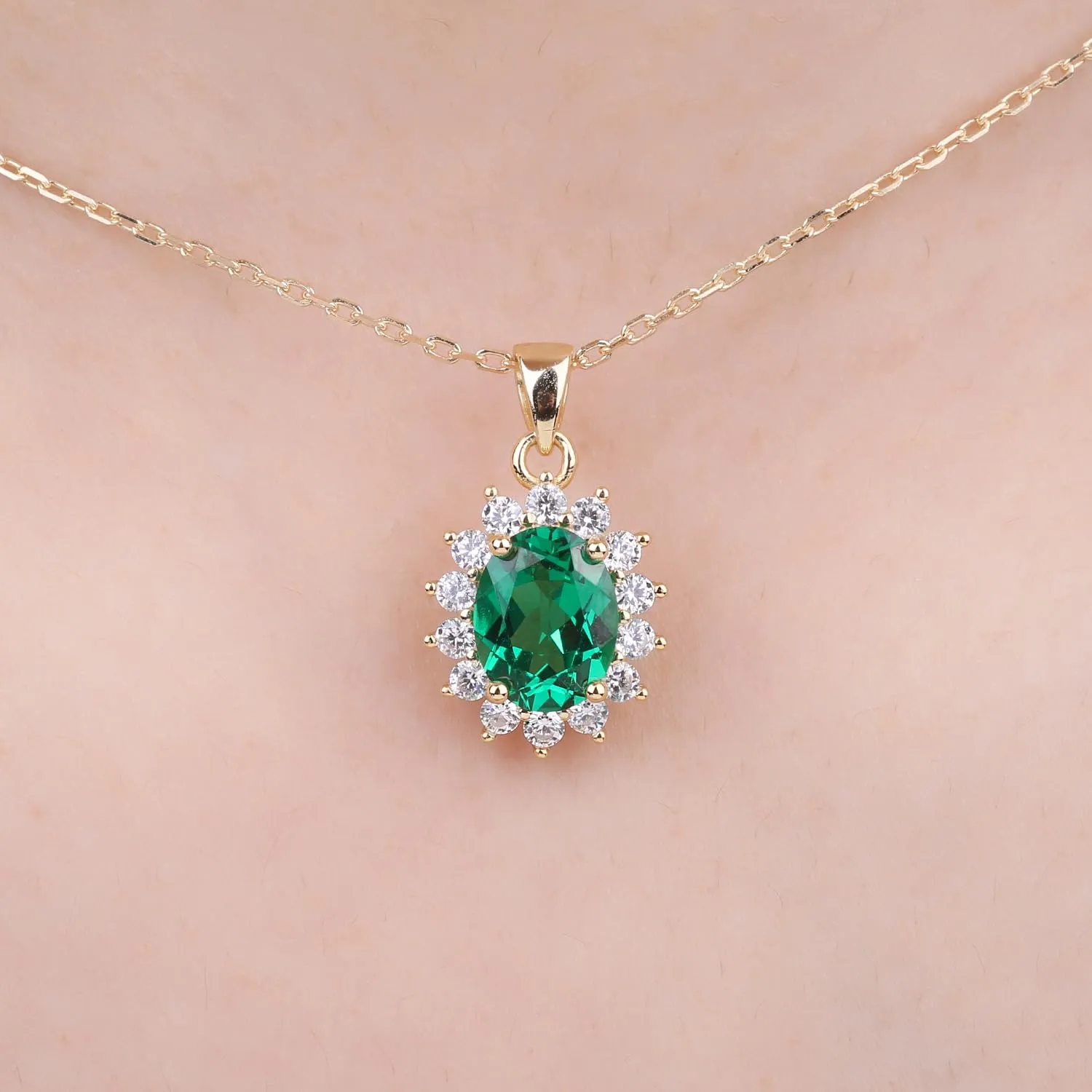 JewelryPalace 2.5ct Collana Donna Kate Middleton placcato oro giallo 14K con Simulato Smeraldo Verde, Princess Diana William Collana Ciondolo Ovale Catena 45cm, Collane Pendenti Oro Set Gioielli Donna - immagine 4