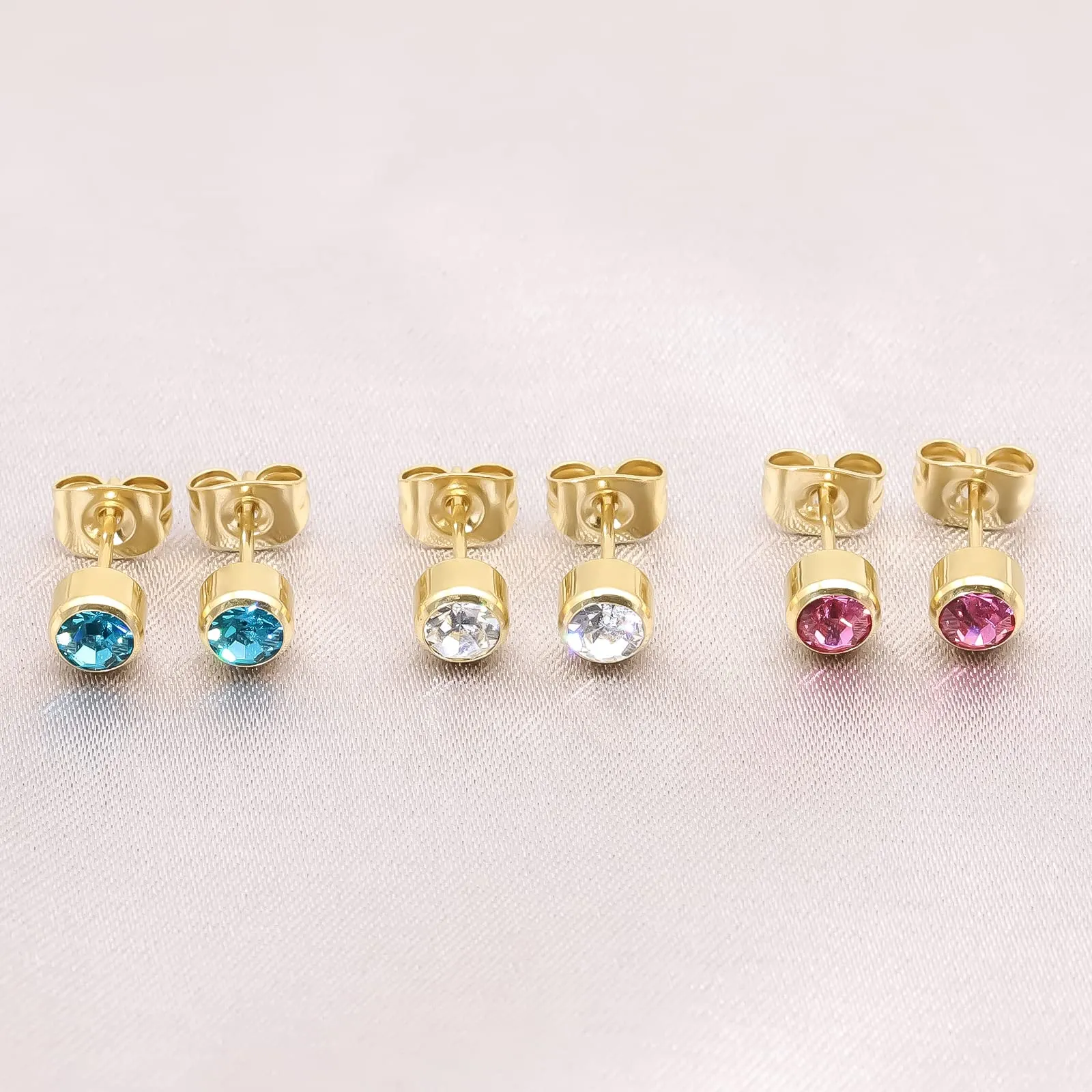 Artskin 3 paia di orecchini d'oro ipoallergenici in titanio 4mm - immagine 4