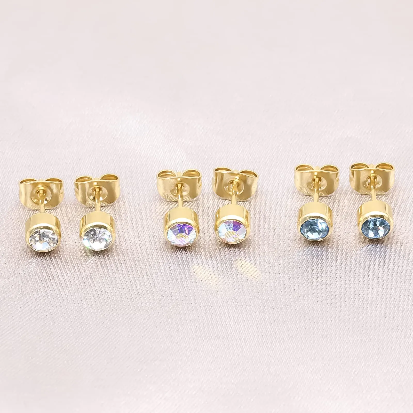 Artskin 3 paia di orecchini da donna in titanio ragazza ipoallergenici orecchini senza nichel d'oro 4mm - immagine 4