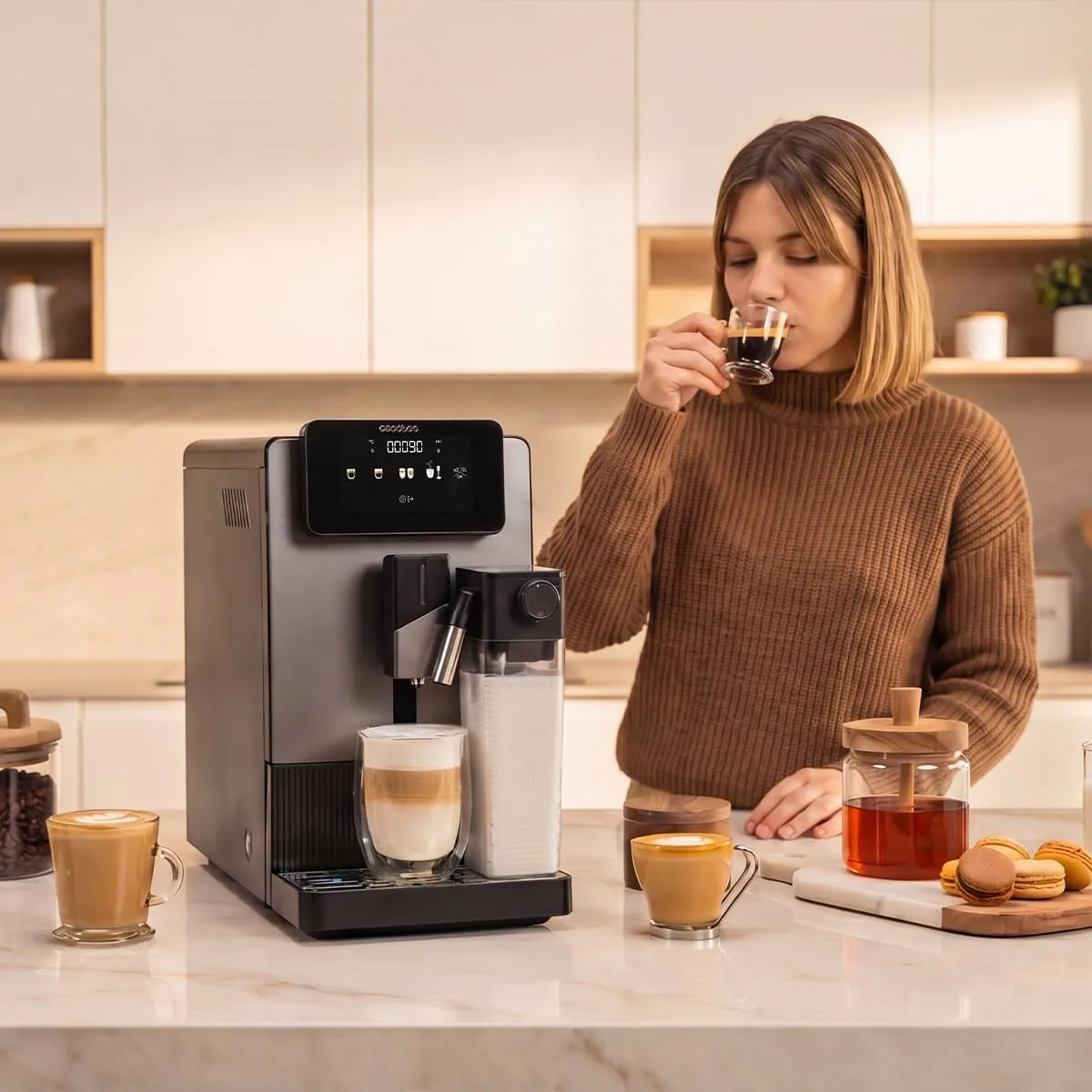 Cecotec Macchina da Caffè Superautomatica Cremmaet Latte Art Elite. 1500W, 19bar, Thermoblock, 6 Bevande, Contenitore Caffè 150g, Macinacaffè Conico, Pulizia Automatica, Serbatoio Latte 400ml - immagine 3