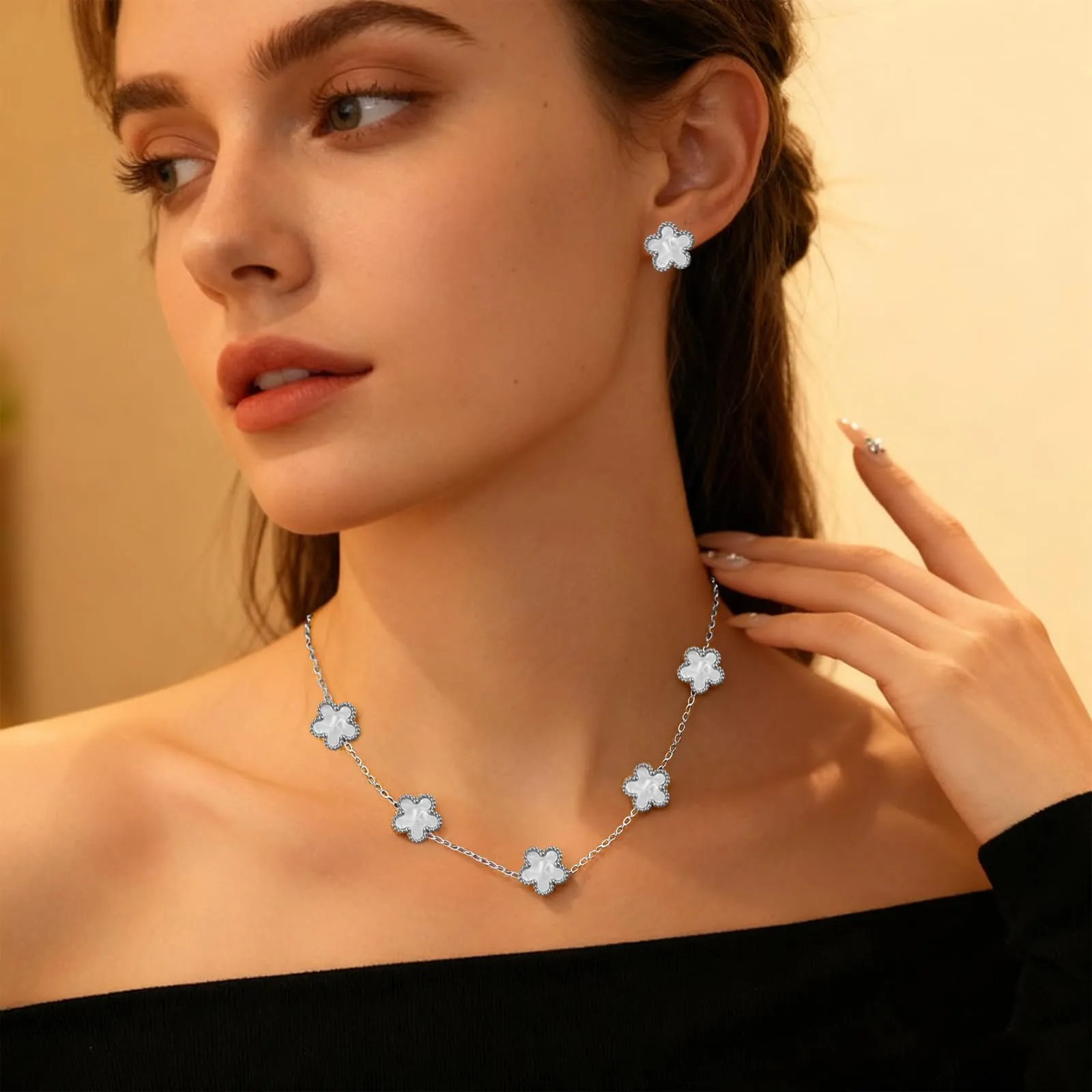 XIWCAFC Parure Gioielli Quadrifoglio da Donna 18K Placcato Oro Acciaio Inossidabile Fortunato Quadrifoglio Collana Orecchini Bracciali Set di Gioielli Sposa Regalo Dirndl Gioielli (Bianco S) - immagine 5