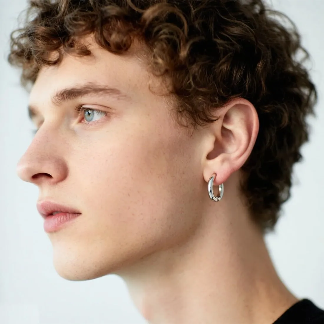 XENQITO 2 Paia Non-Piercing Orecchini Orecchio Clip, Orecchini da Uomo Donna in Acciaio Inossidabile, Tondo, Orecchinis Finti Uomo, Colore Argento Nero, Senza Buco finti, cerchi, non piercing Clip on - immagine 5