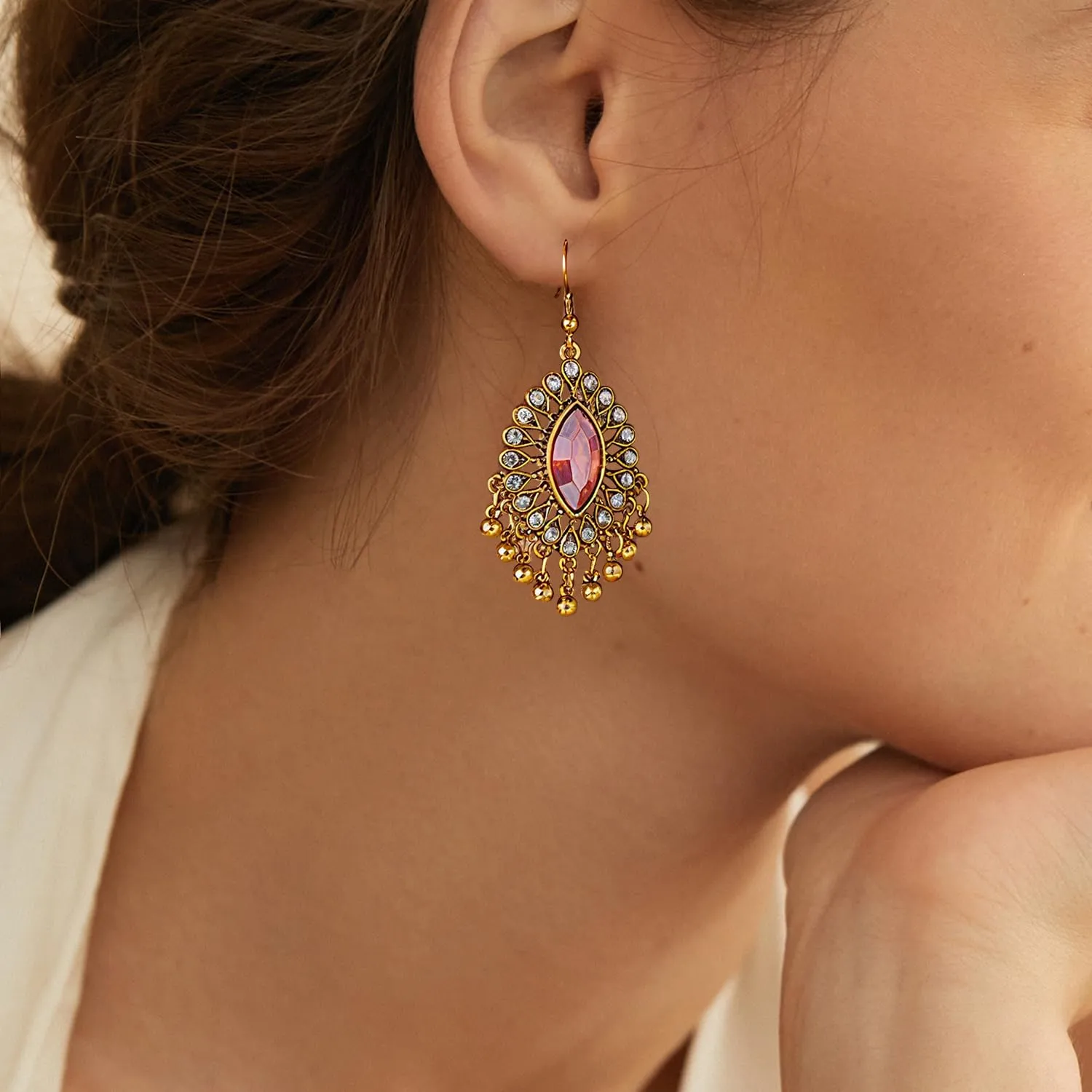 VLYX Set di Gioielli Tradizionali Indiani per Donna, Collana e Orecchini Jhumka, Stile Boho Etnico per Matrimoni, Feste e Occasioni Speciali (Rosso) - immagine 3