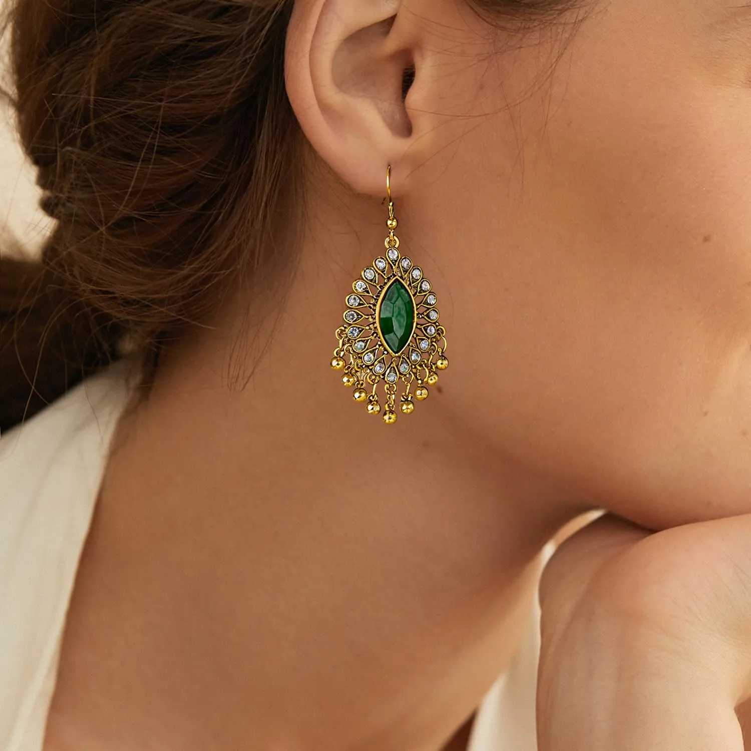 VLYX Set di gioielli tradizionali indiani per donna, Collana e Orecchini Jhumka, Stile etnico boho, Matrimonio, Festa e Accessori festivi (Verde) - immagine 3