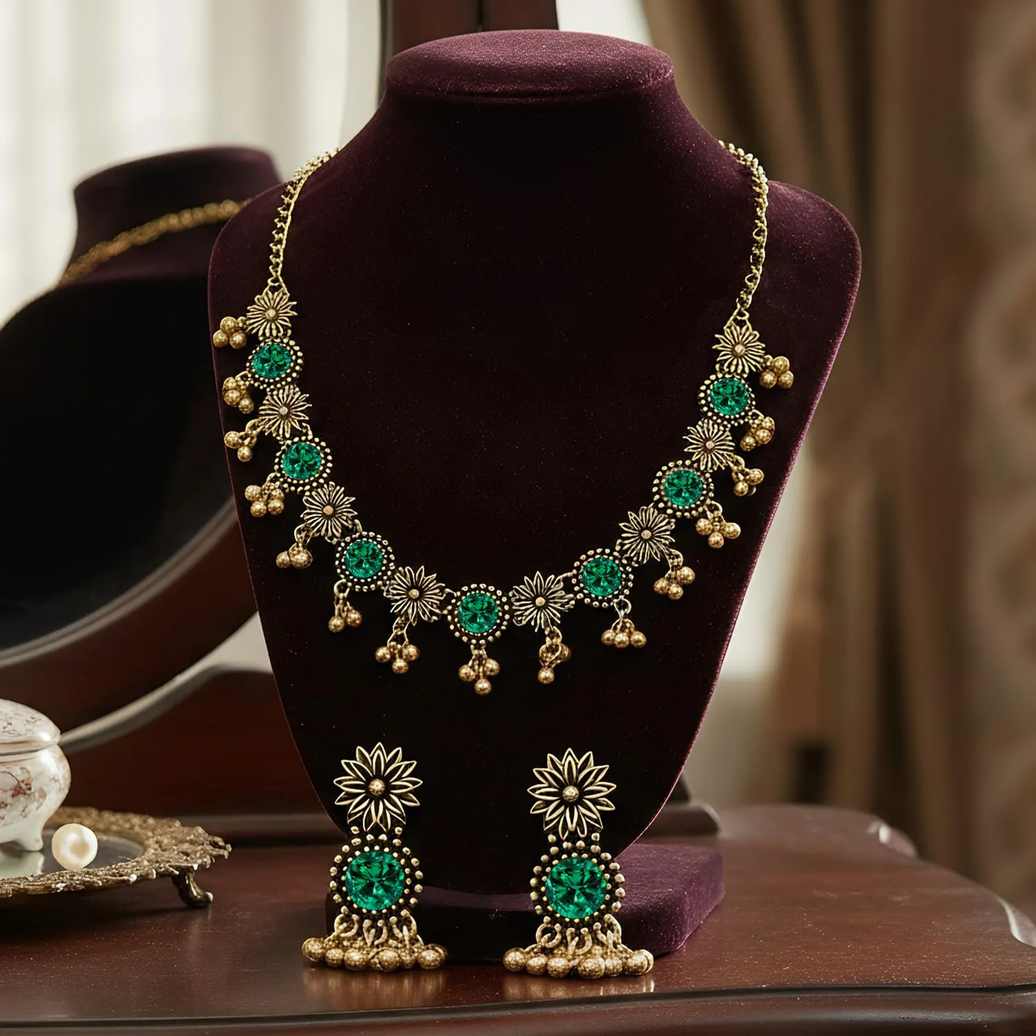 VLYX Set di gioielli tradizionali indiani per donna, collana e orecchini Jhumka, stile Boho etnico, matrimonio, regalo (Verde) - immagine 7