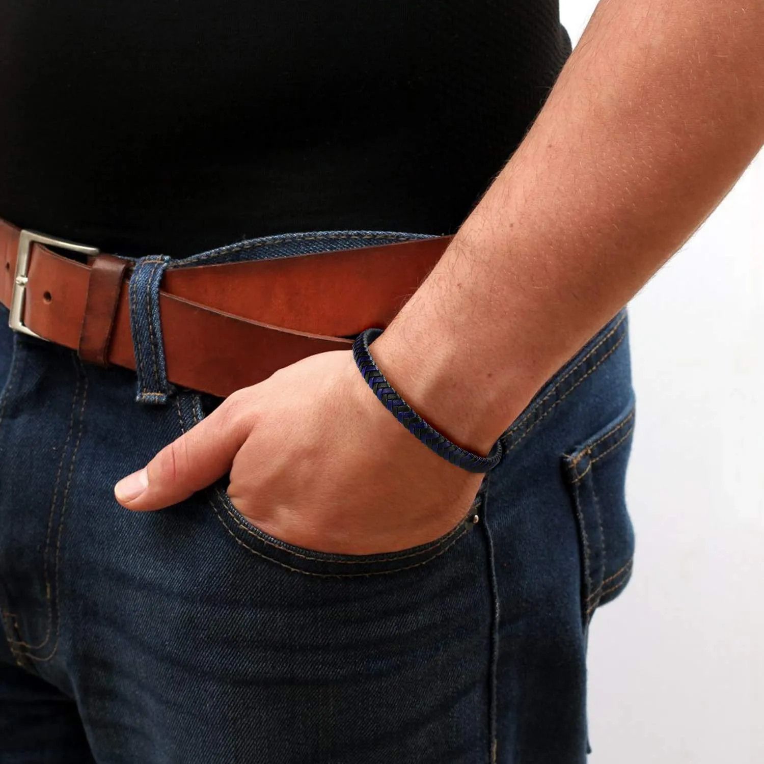 Casisto.J Bracciale pelle uomo - classico bracciale intrecciato a mano nero e marrone magnetica incisa braccialetto uomo con confezione regalo - immagine 4