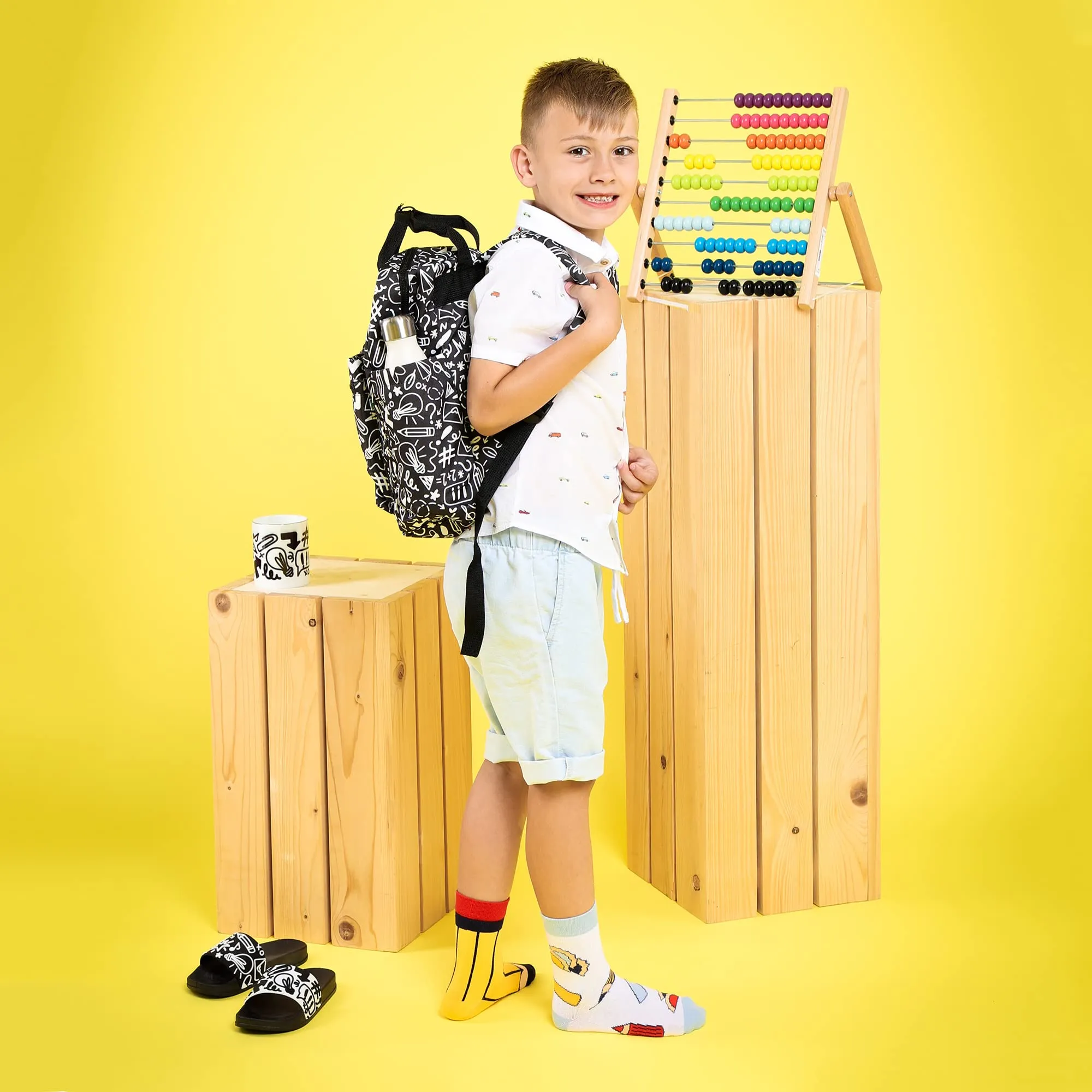 Dedoles Ciabatte Donna Uomo & Bambini Sandali per Spiaggia e Piscina con tanti Design Patatine Fiori Volpe Lama Nuvole Ketchup Regalo, Color: Scarabocchi, 31 EU - immagine 2