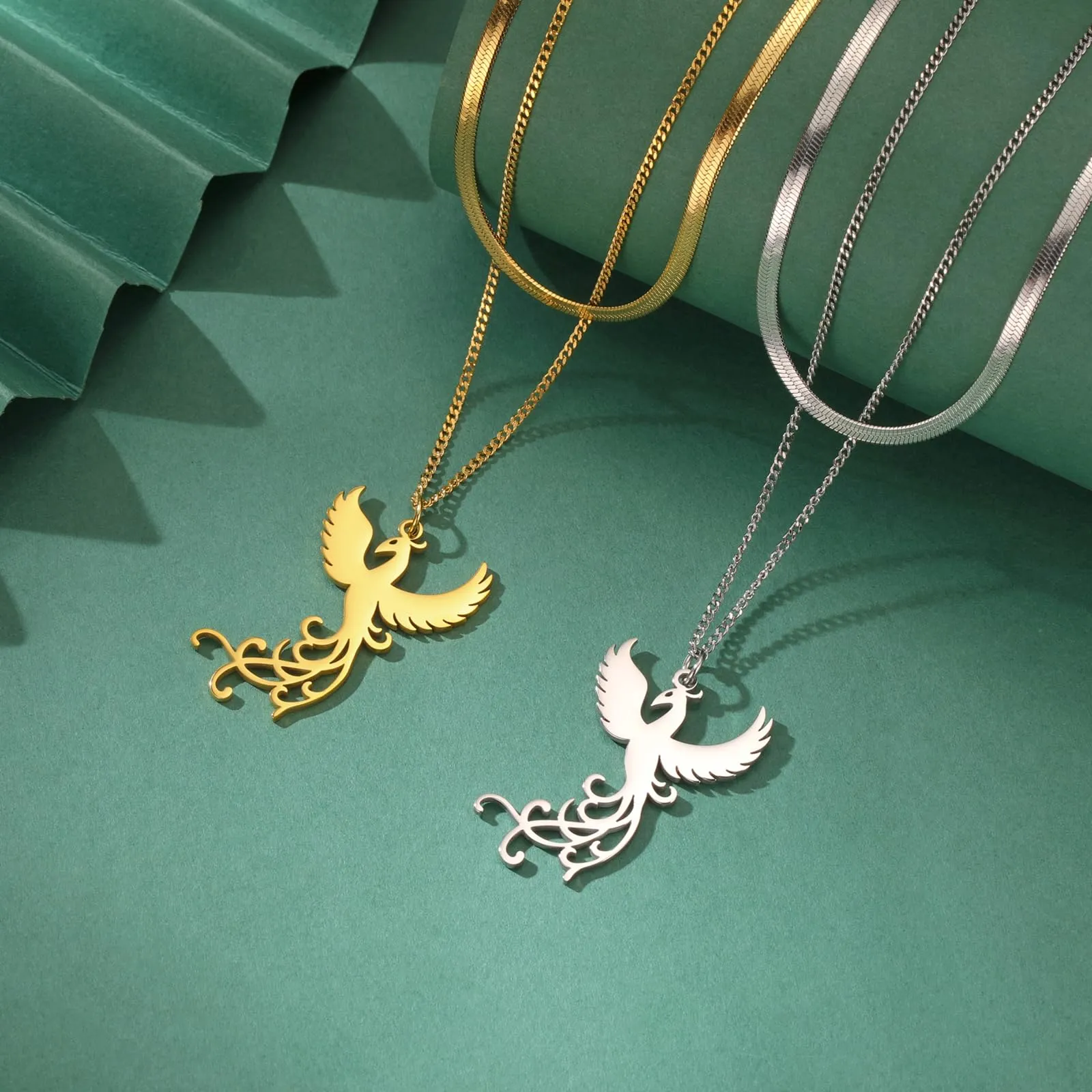 VASSAGO Collana di fenice nascente per donne Collana con ciondolo di uccello di fuoco in acciaio inox per uomini Regali di gioielli alla moda (catena a serpente d'oro) - immagine 5